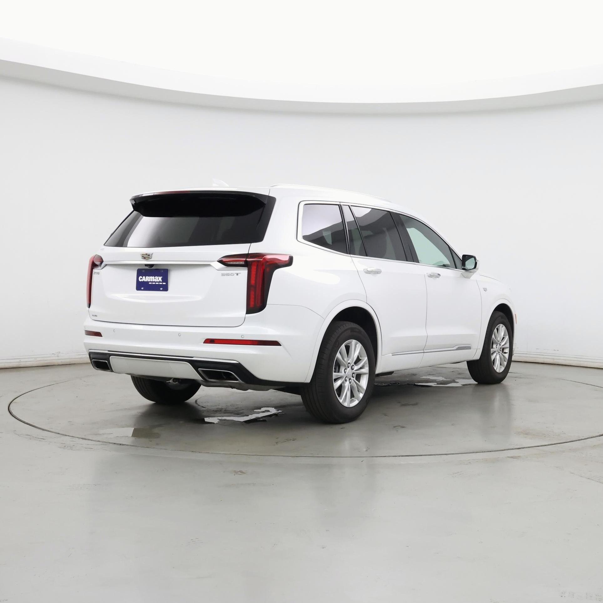 Thumbnail: 2023 Cadillac XT6 - 8