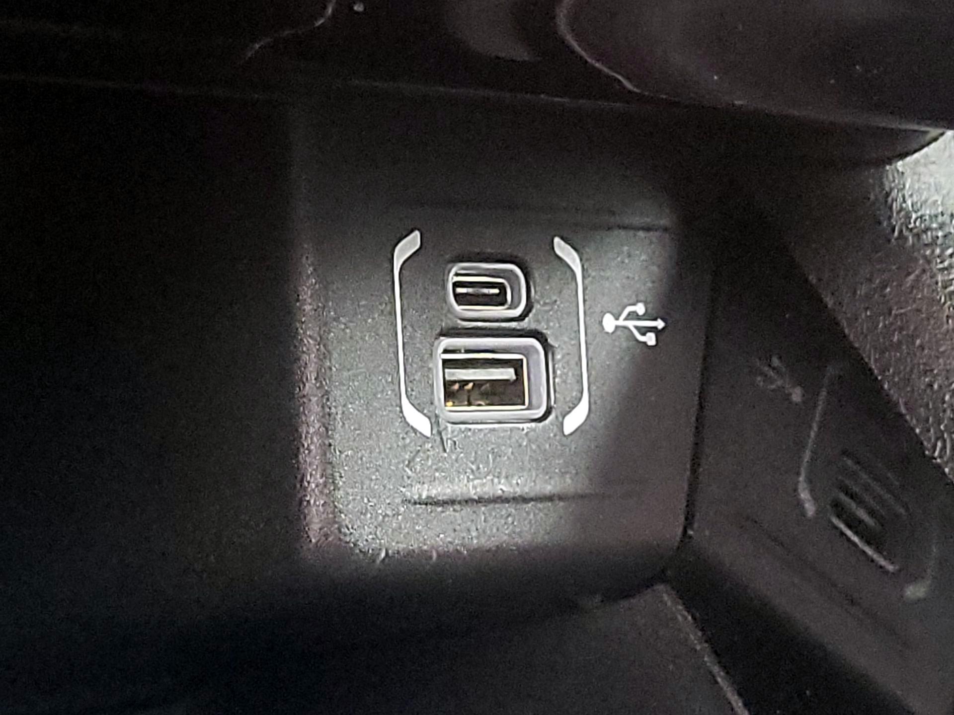 Thumbnail: 2022 Jeep Compass - 18