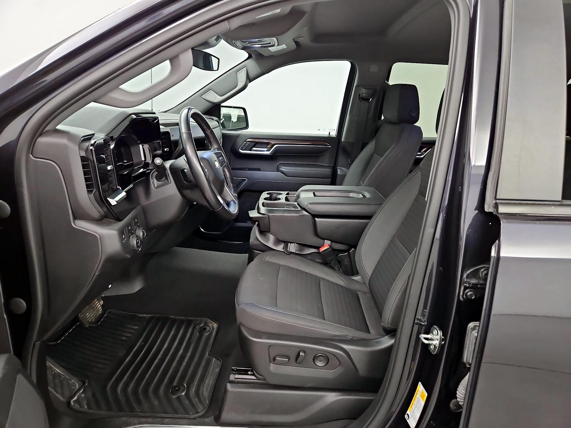 Thumbnail: 2022 Chevrolet Silverado 1500 - 11