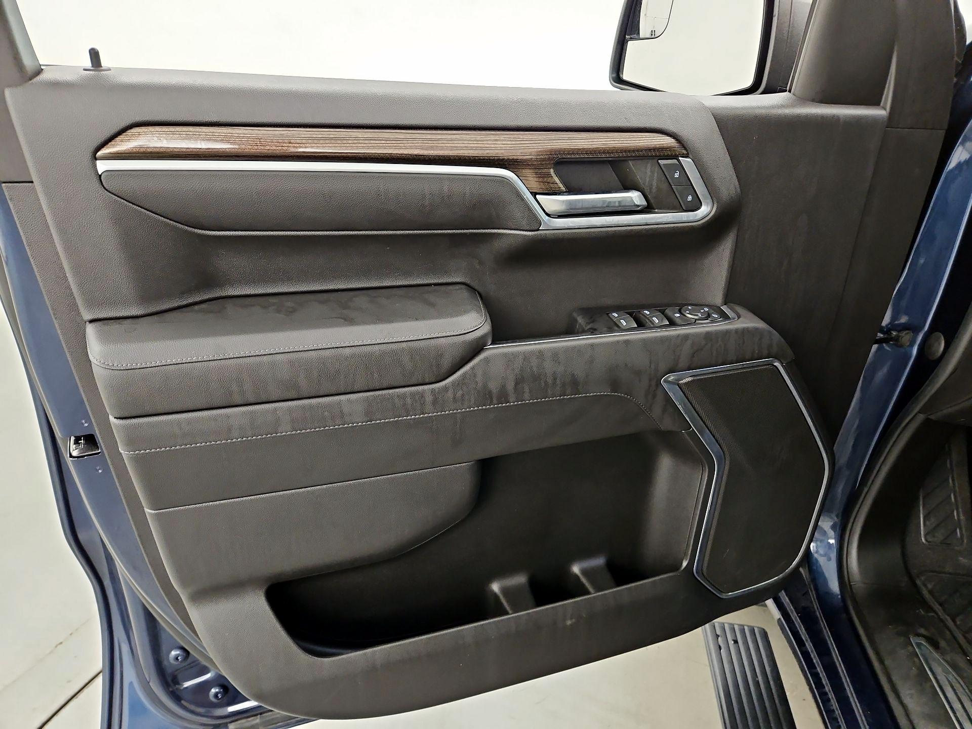 Thumbnail: 2022 Chevrolet Silverado 1500 - 12