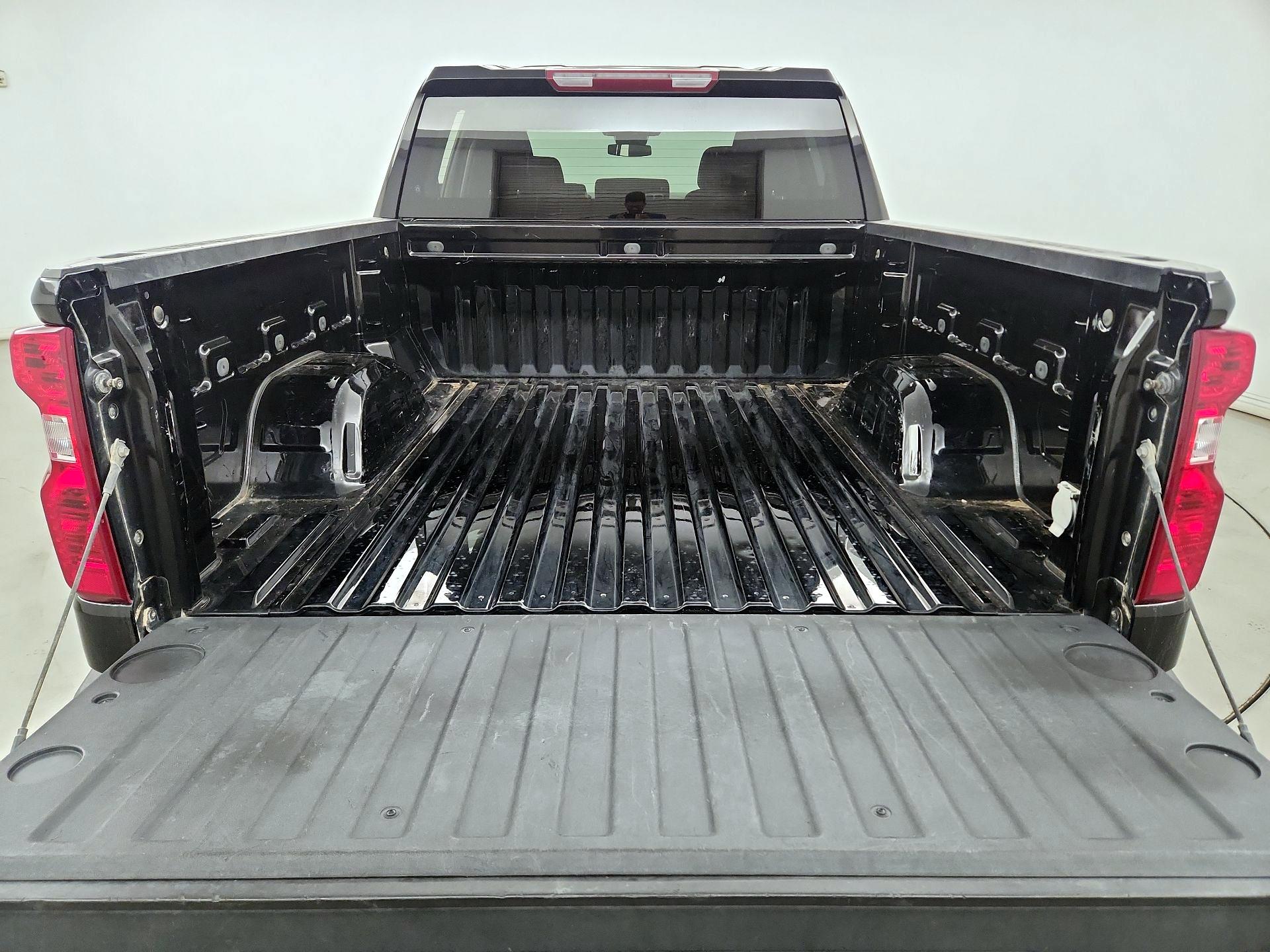 Thumbnail: 2022 Chevrolet Silverado 1500 - 20