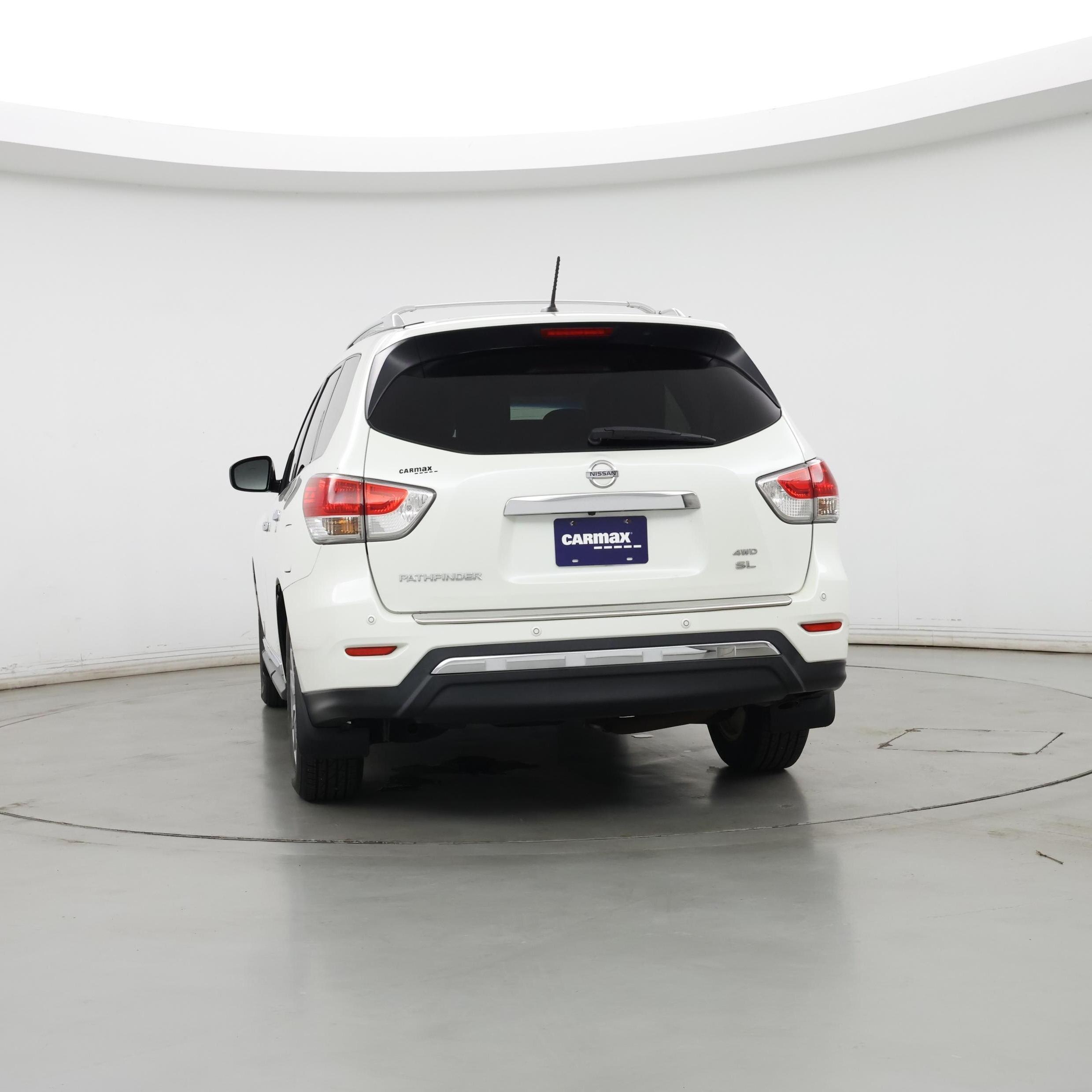 Thumbnail: 2015 Nissan Pathfinder - 6