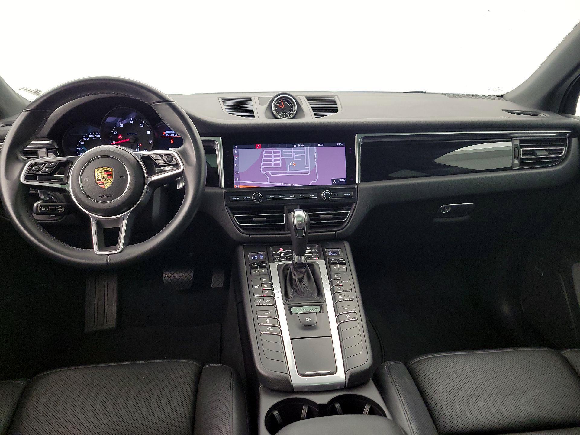 Thumbnail: 2021 Porsche Macan - 9