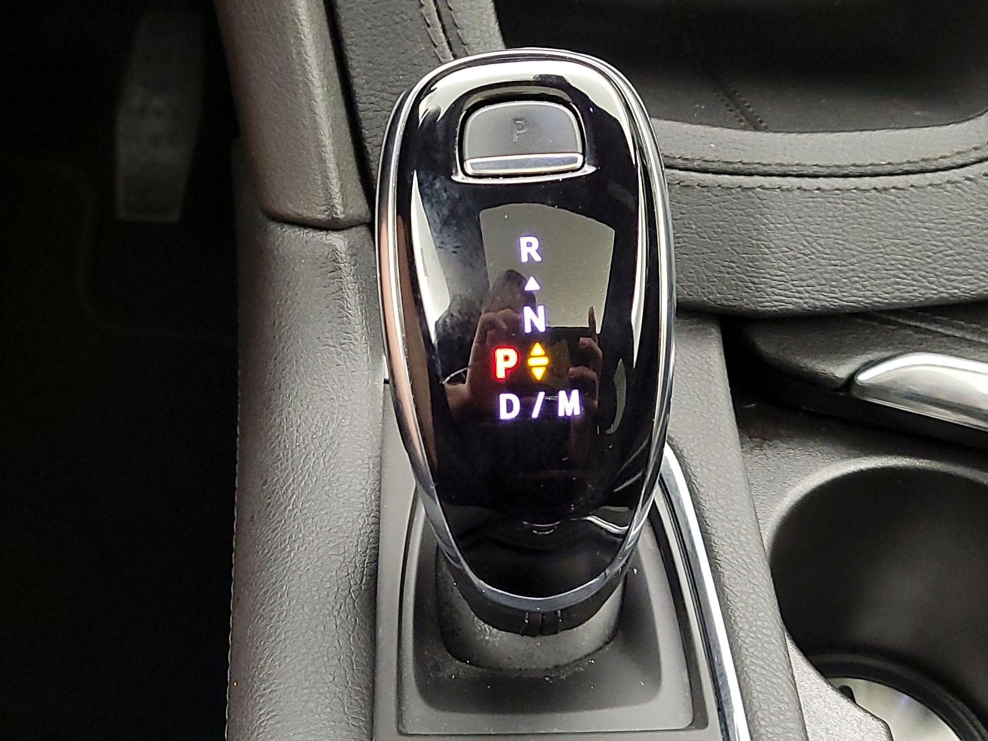Thumbnail: 2022 Cadillac XT5 - 18