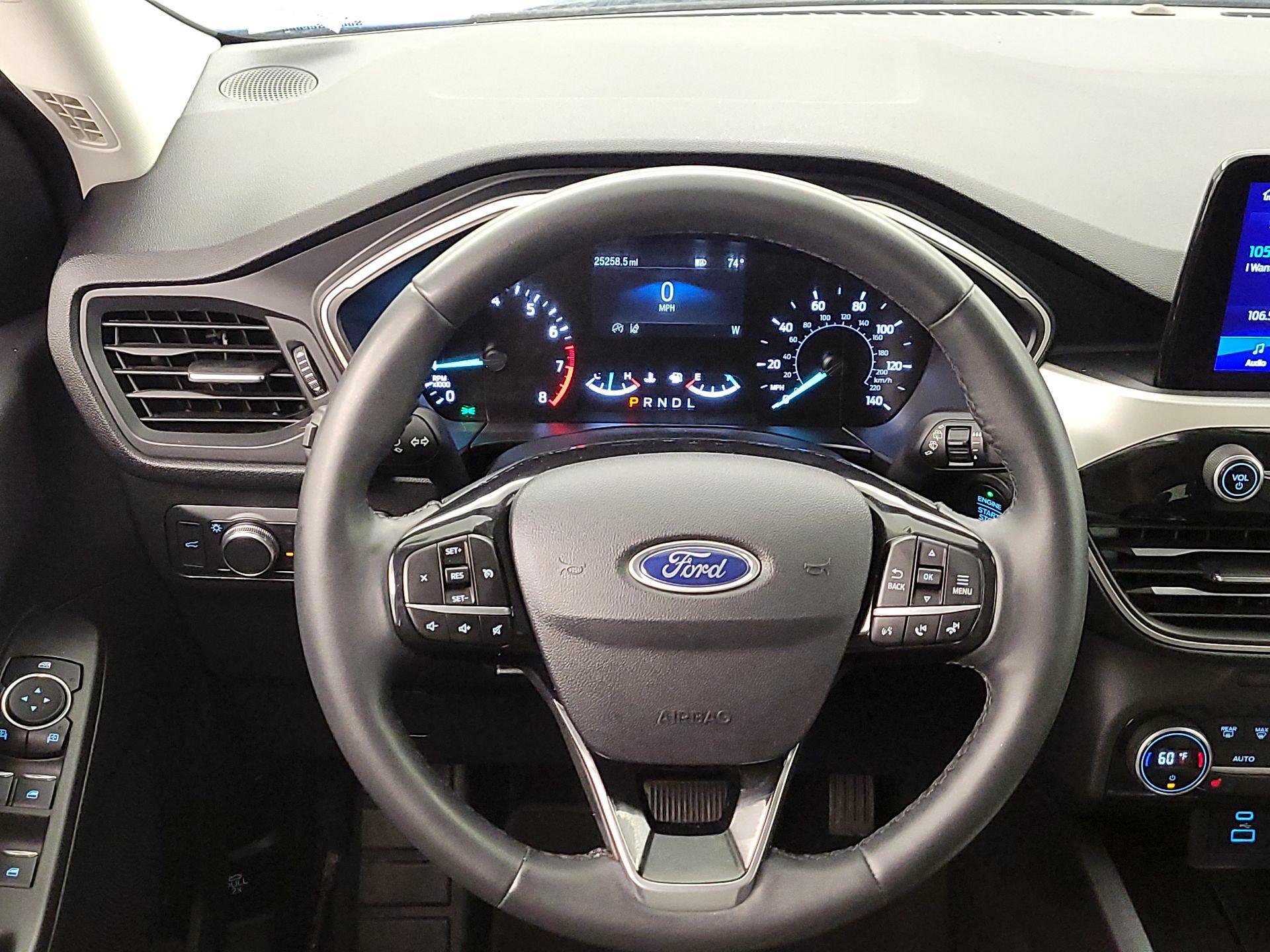 Thumbnail: 2021 Ford Escape - 10