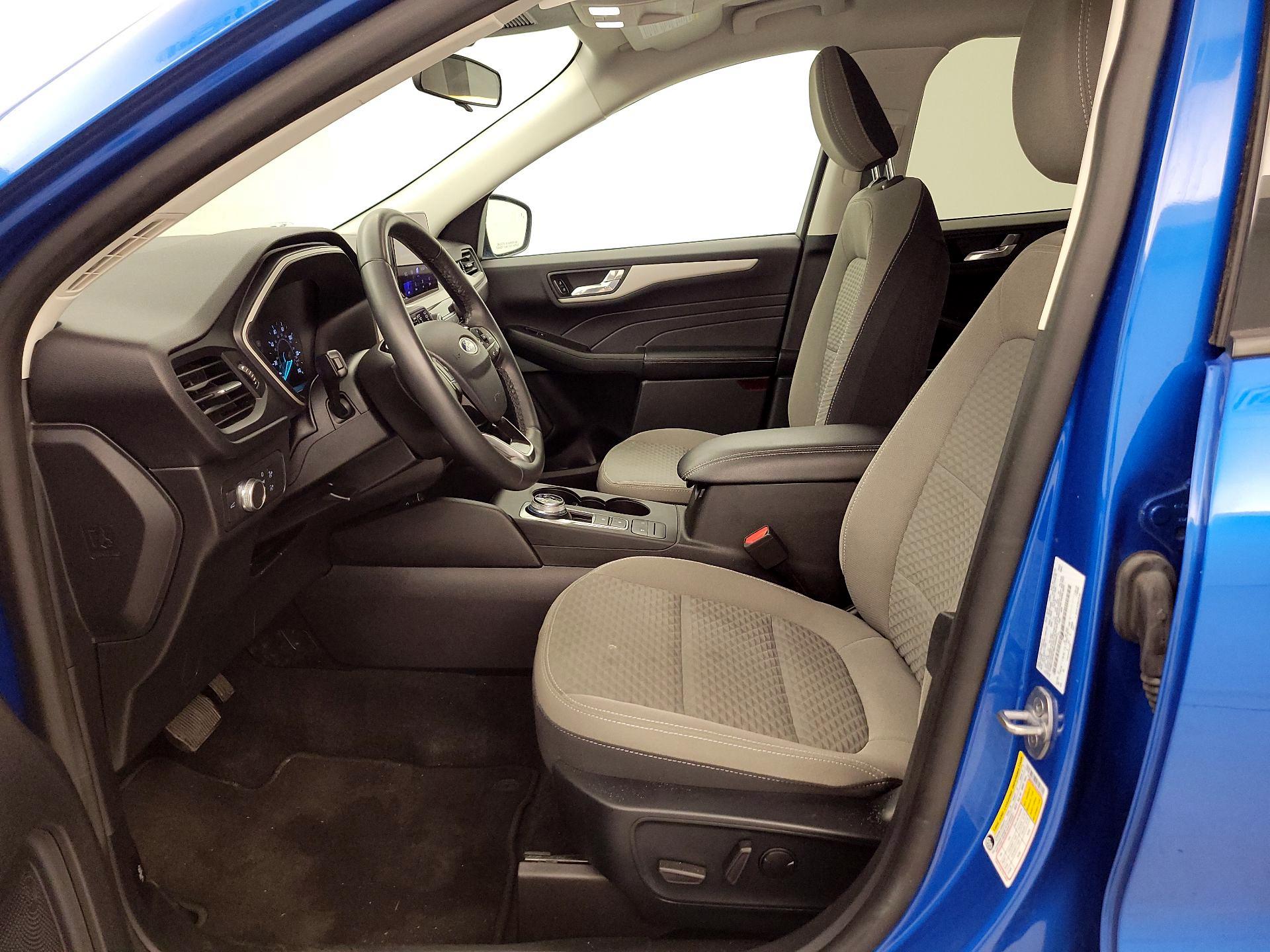 Thumbnail: 2021 Ford Escape - 11