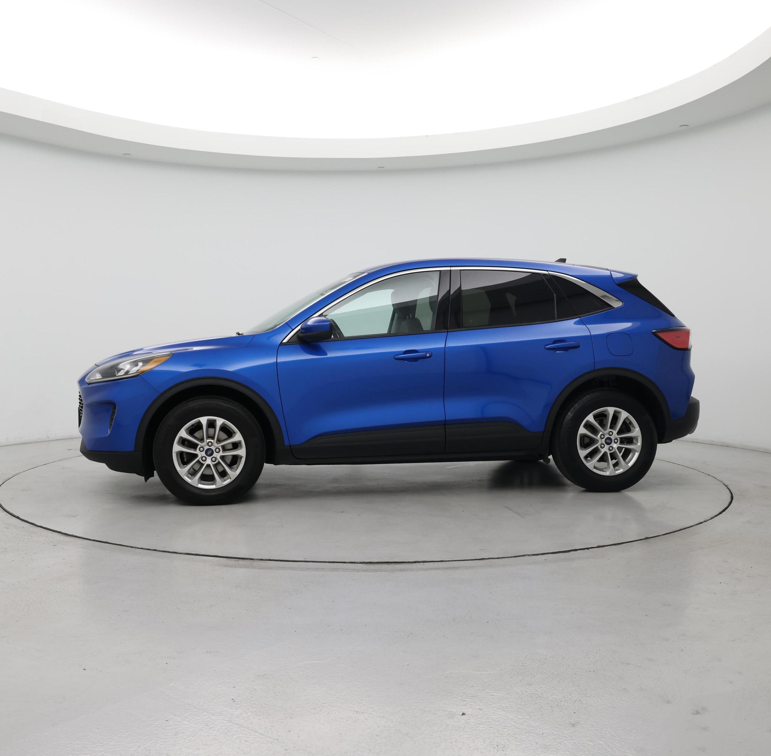 Thumbnail: 2021 Ford Escape - 3