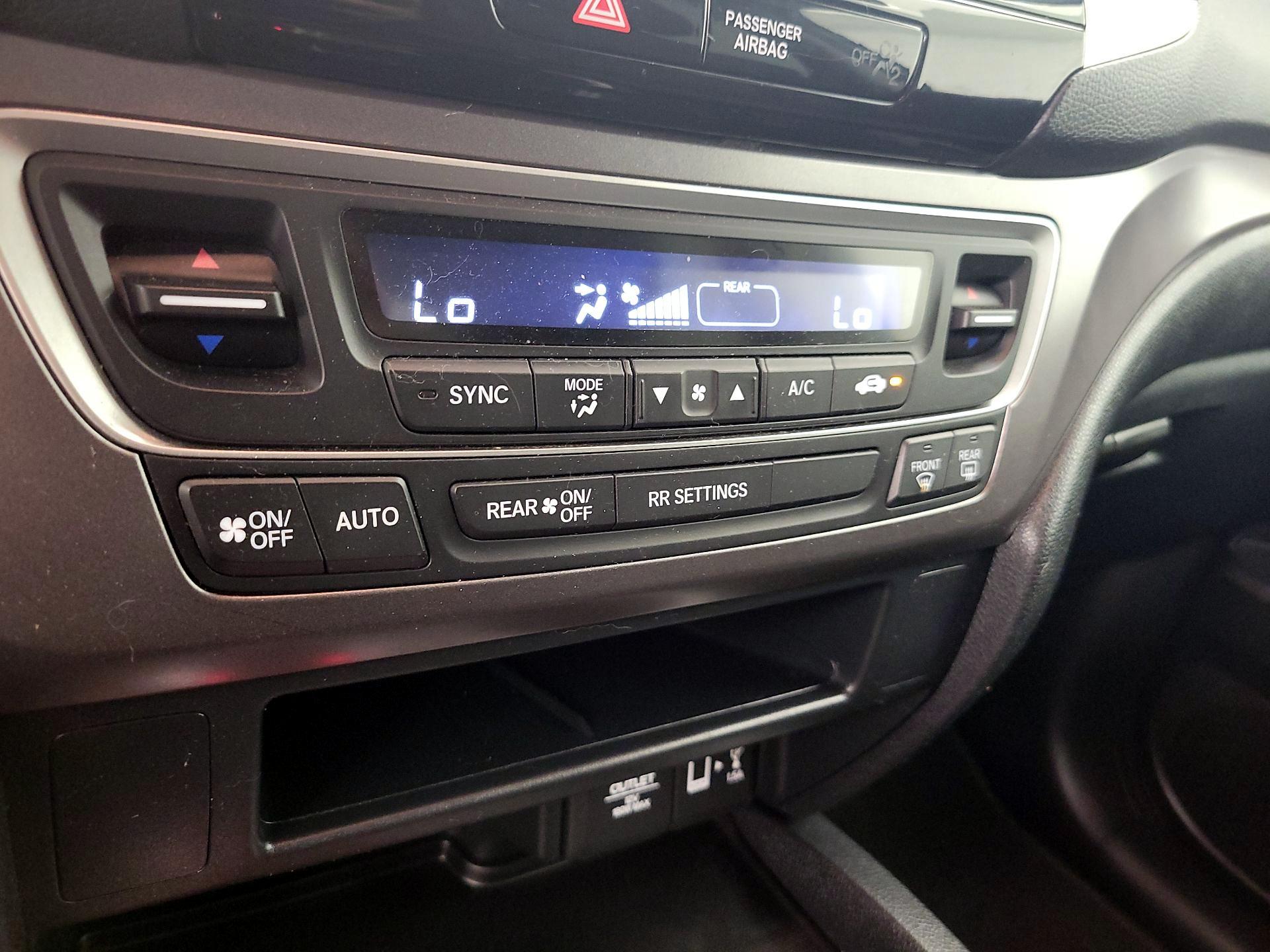 Thumbnail: 2020 Honda Ridgeline - 16