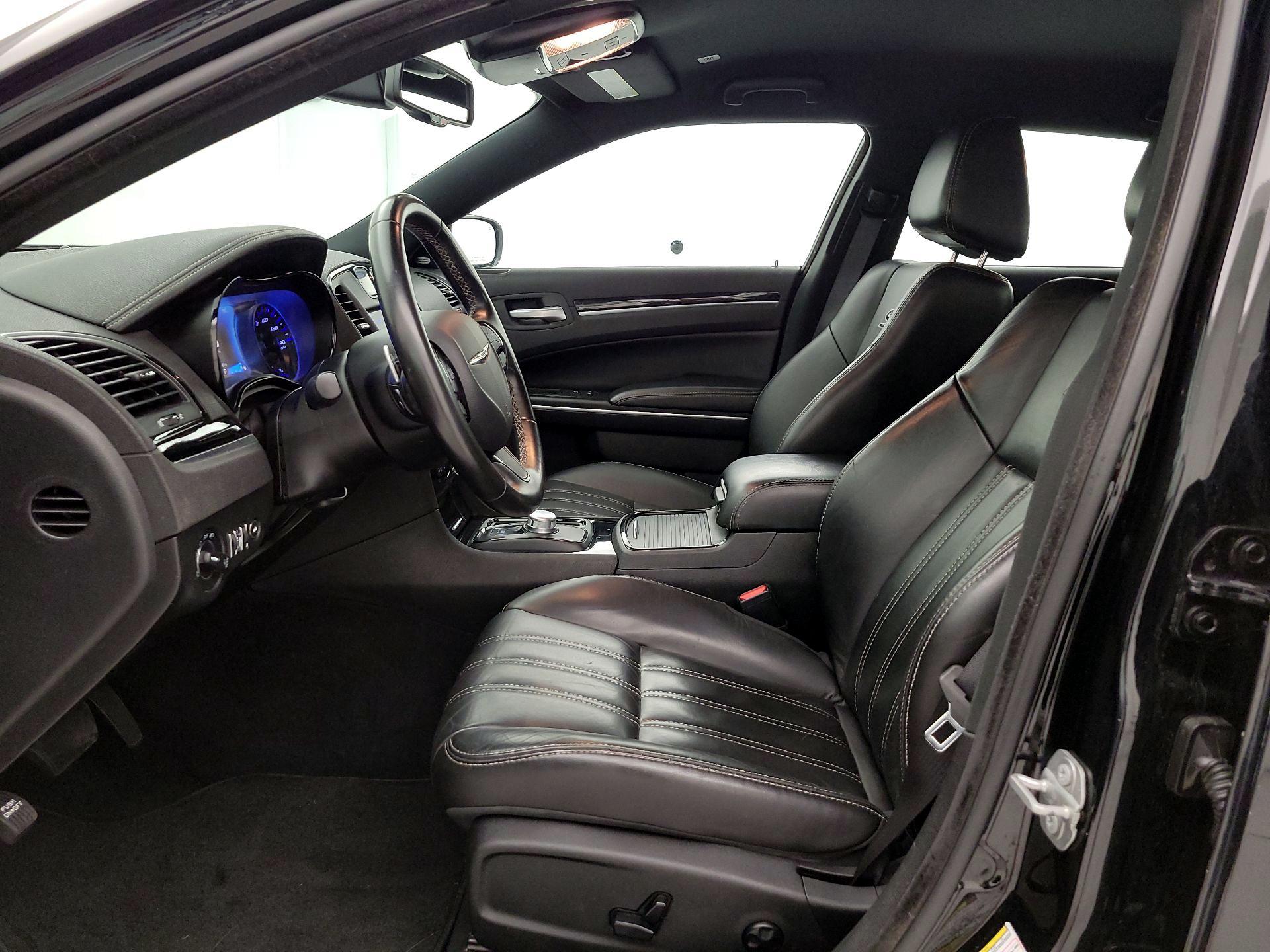 Thumbnail: 2019 Chrysler 300 - 11