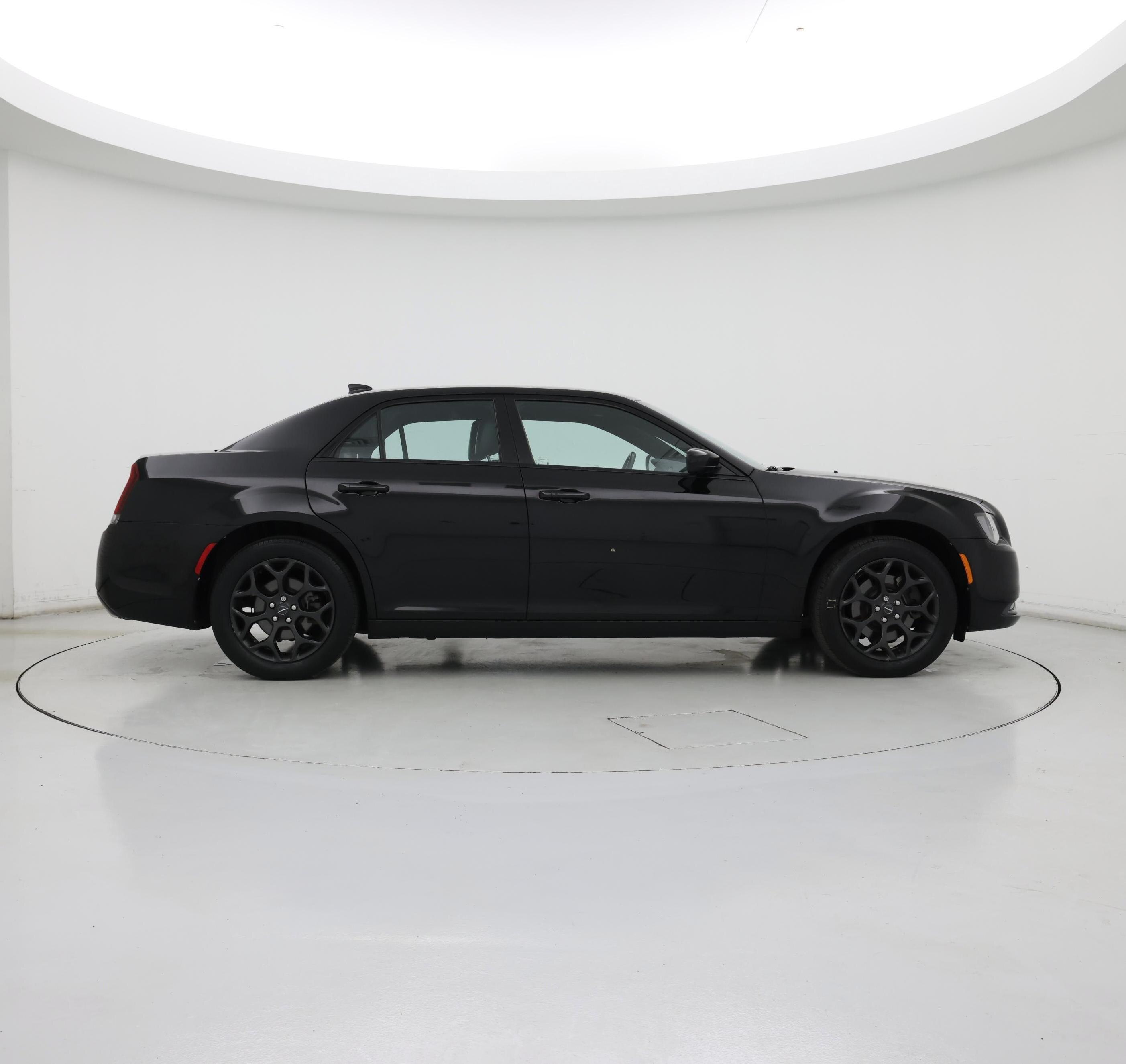Thumbnail: 2019 Chrysler 300 - 7