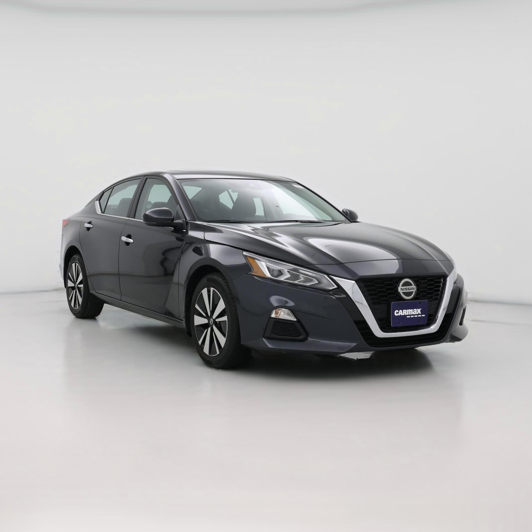 Thumbnail: 2022 Nissan Altima - 1