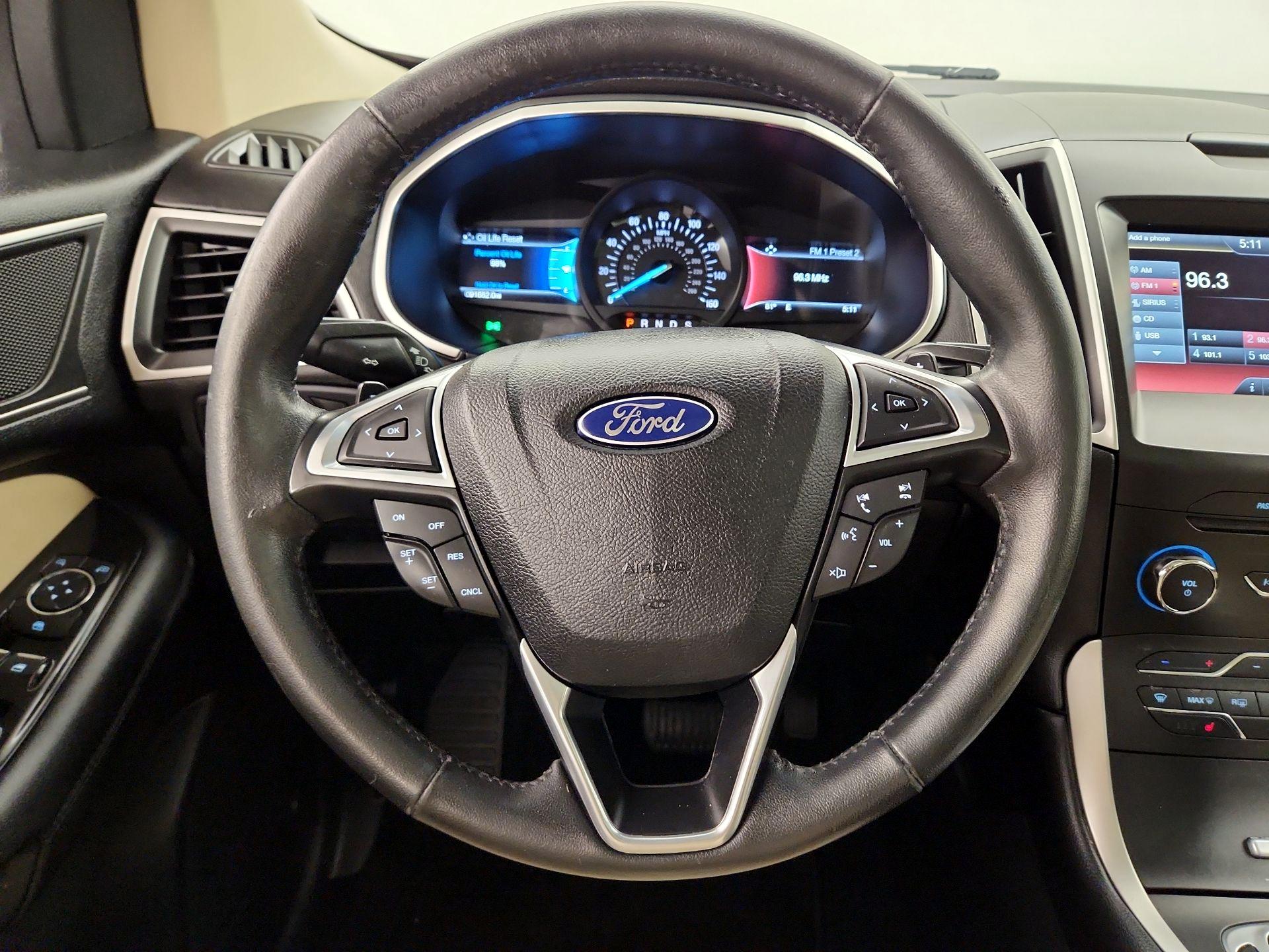 Thumbnail: 2015 Ford Edge - 10