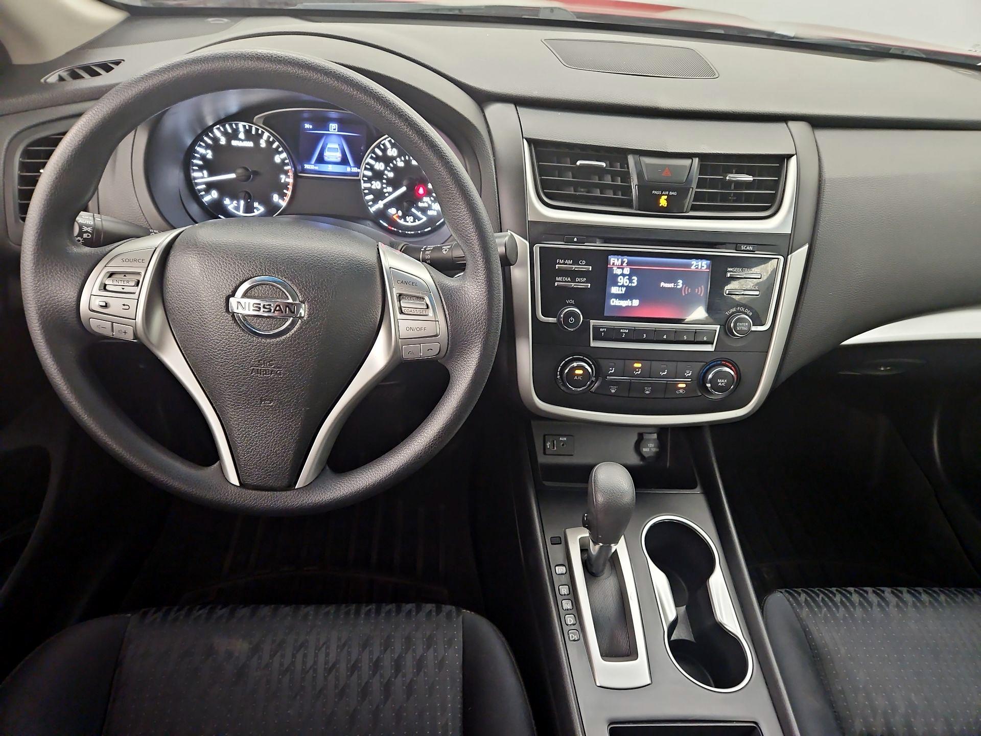 Thumbnail: 2018 Nissan Altima - 9