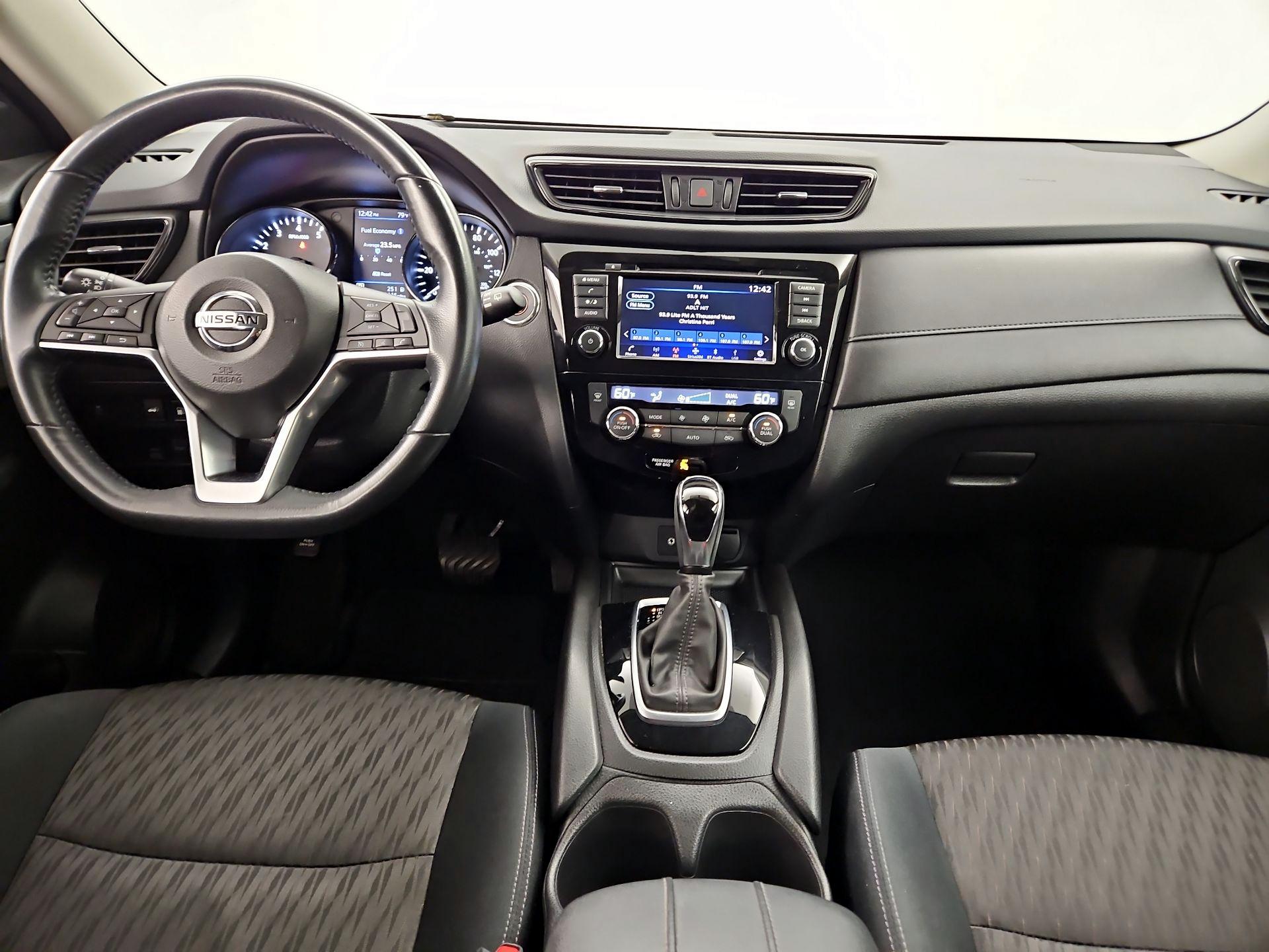 Thumbnail: 2018 Nissan Rogue - 9