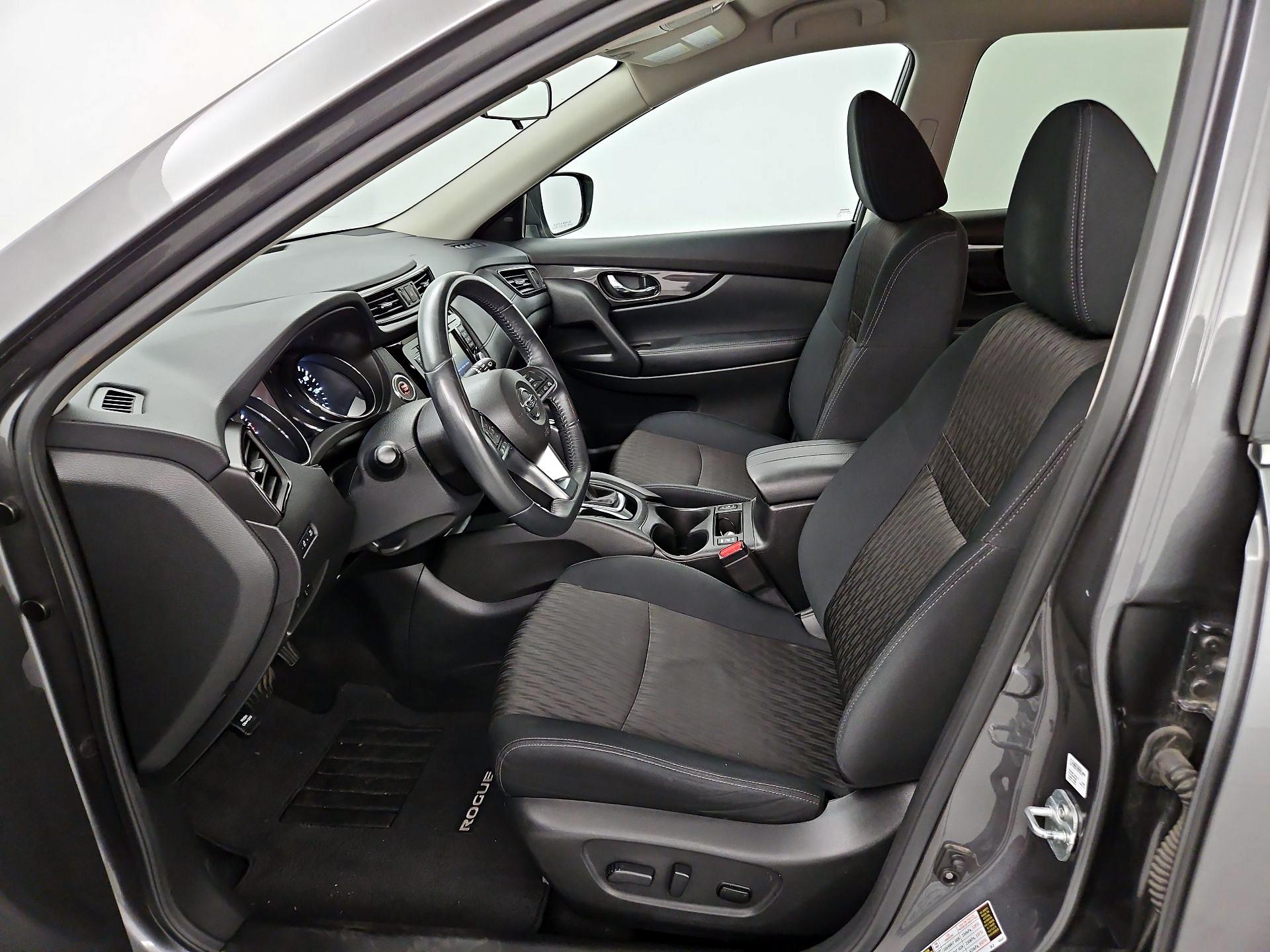 Thumbnail: 2018 Nissan Rogue - 11