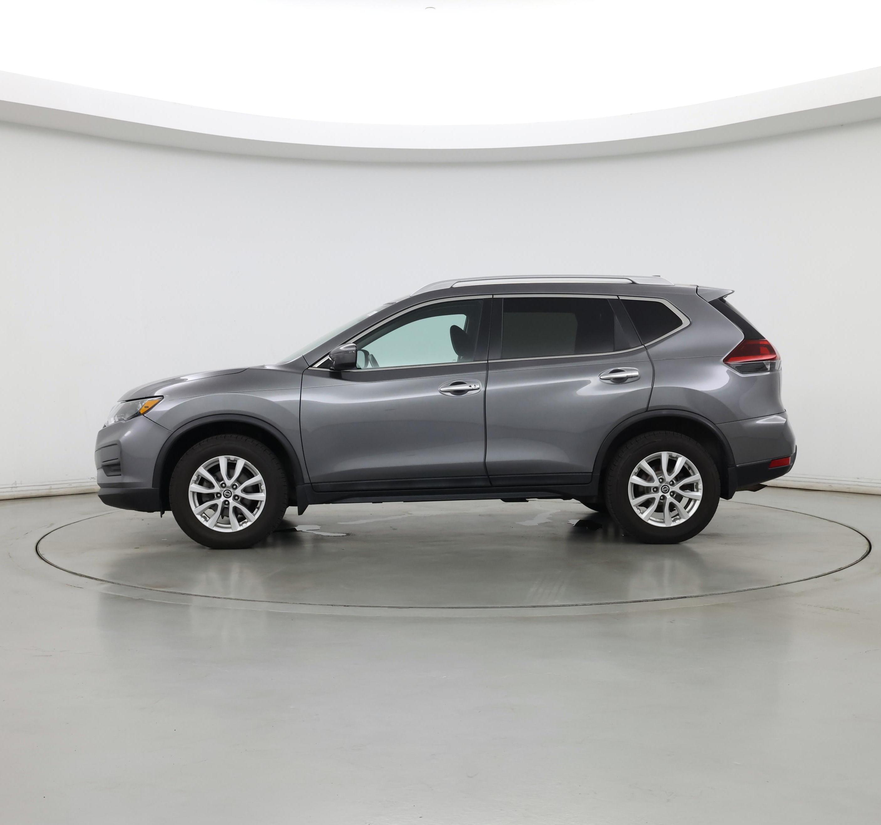 Thumbnail: 2018 Nissan Rogue - 3