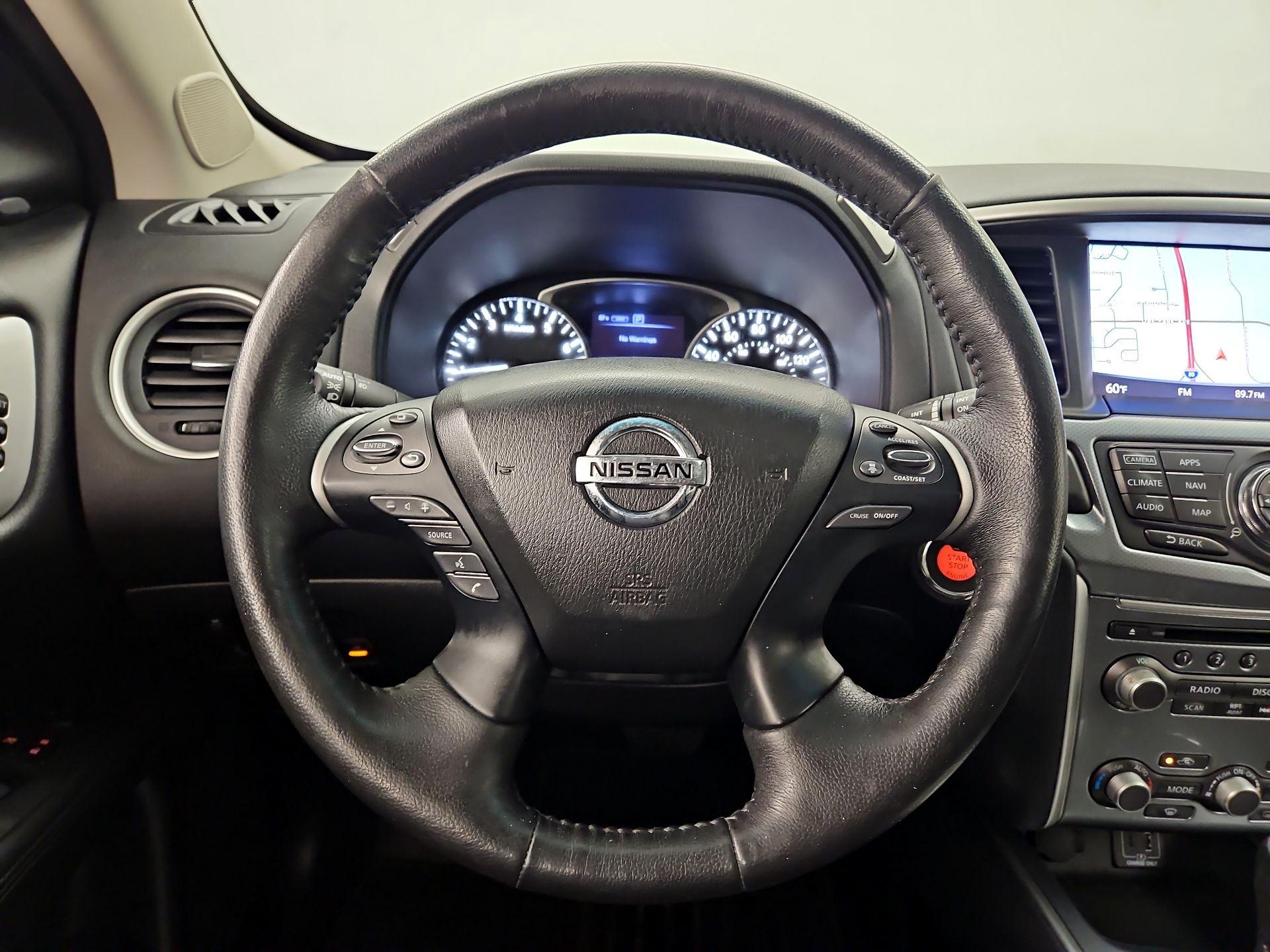 Thumbnail: 2019 Nissan Pathfinder - 10