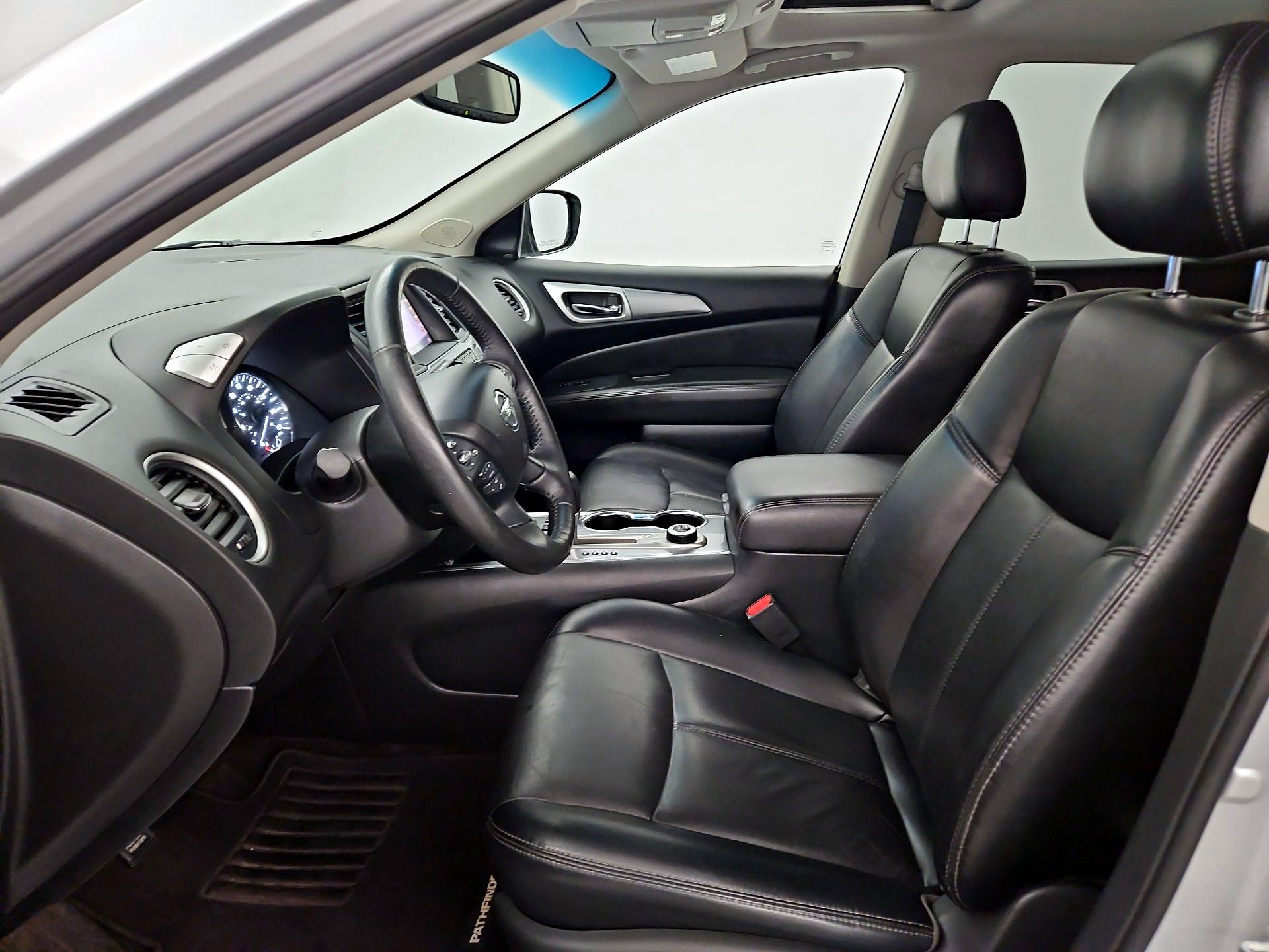 Thumbnail: 2019 Nissan Pathfinder - 11