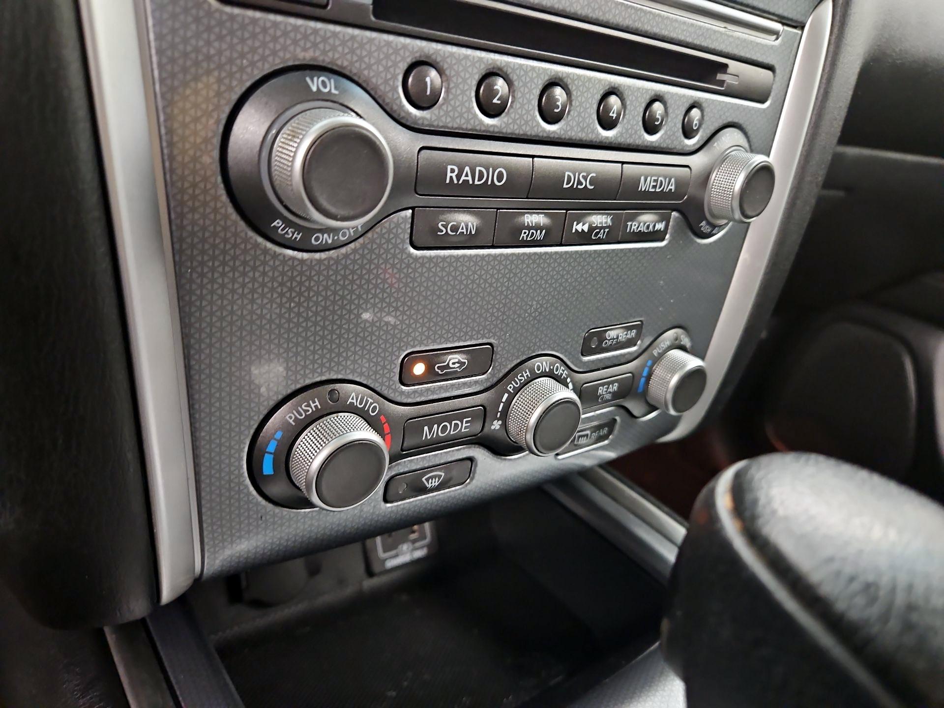Thumbnail: 2019 Nissan Pathfinder - 17