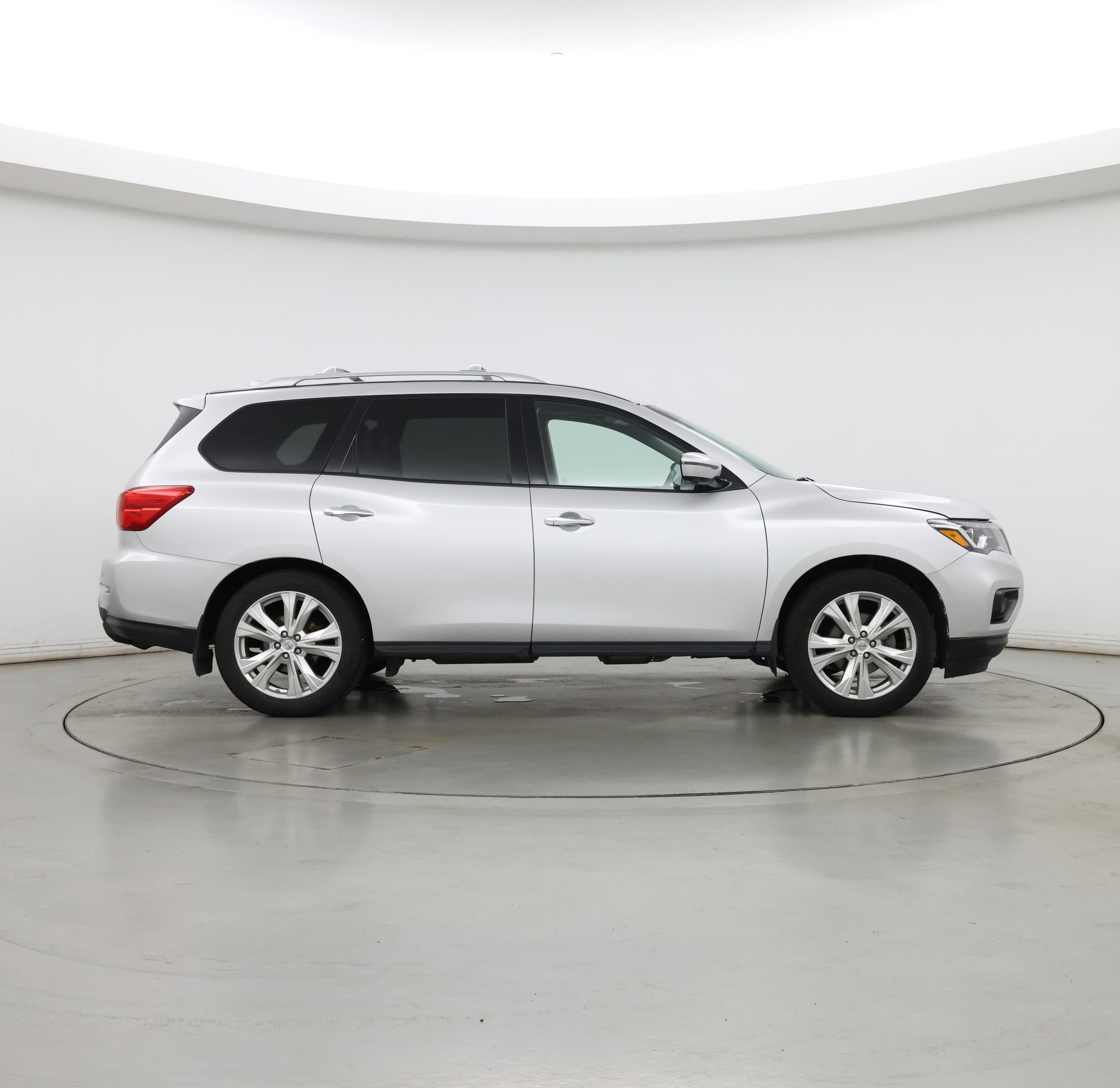 Thumbnail: 2019 Nissan Pathfinder - 7