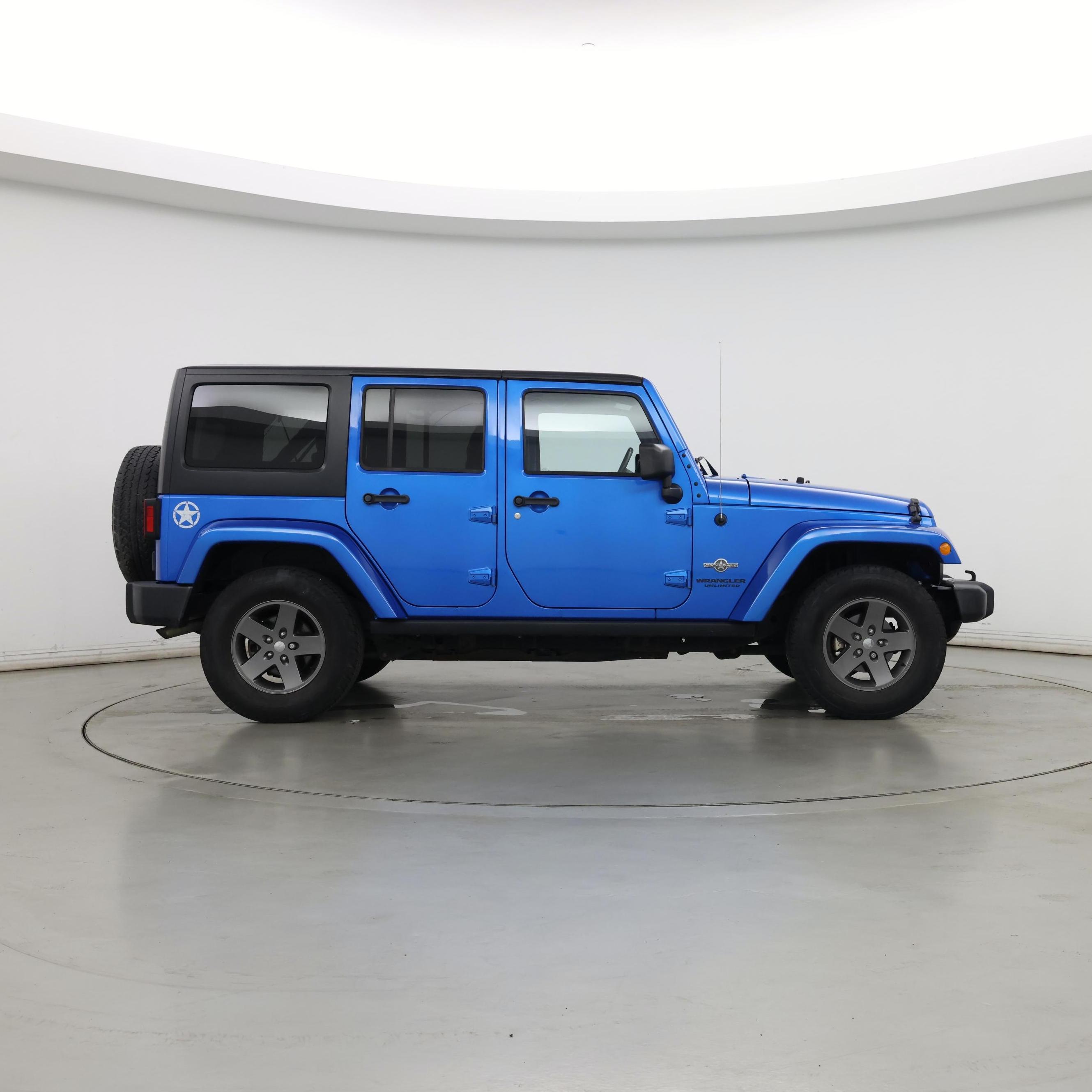 Thumbnail: 2015 Jeep Wrangler - 7