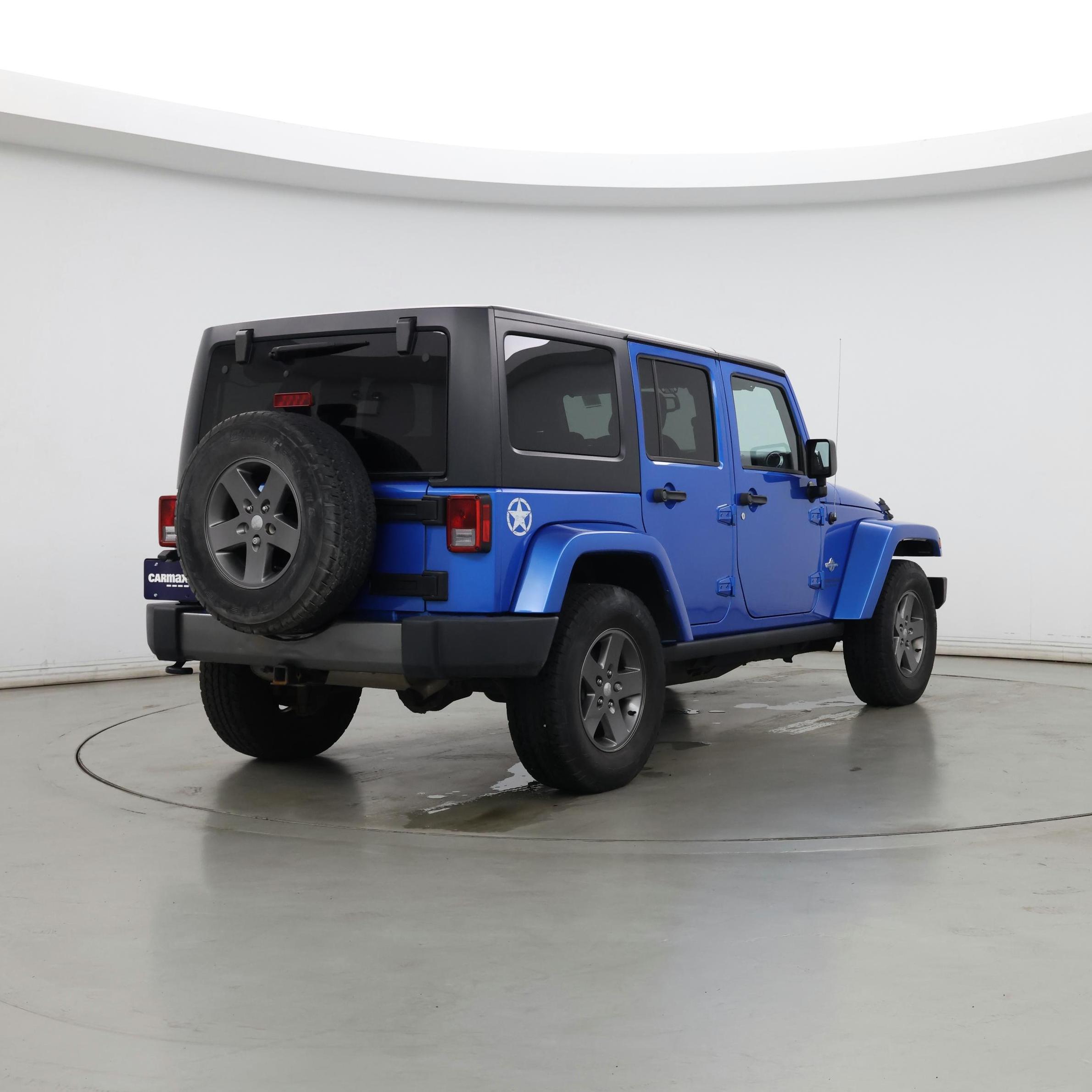 Thumbnail: 2015 Jeep Wrangler - 8
