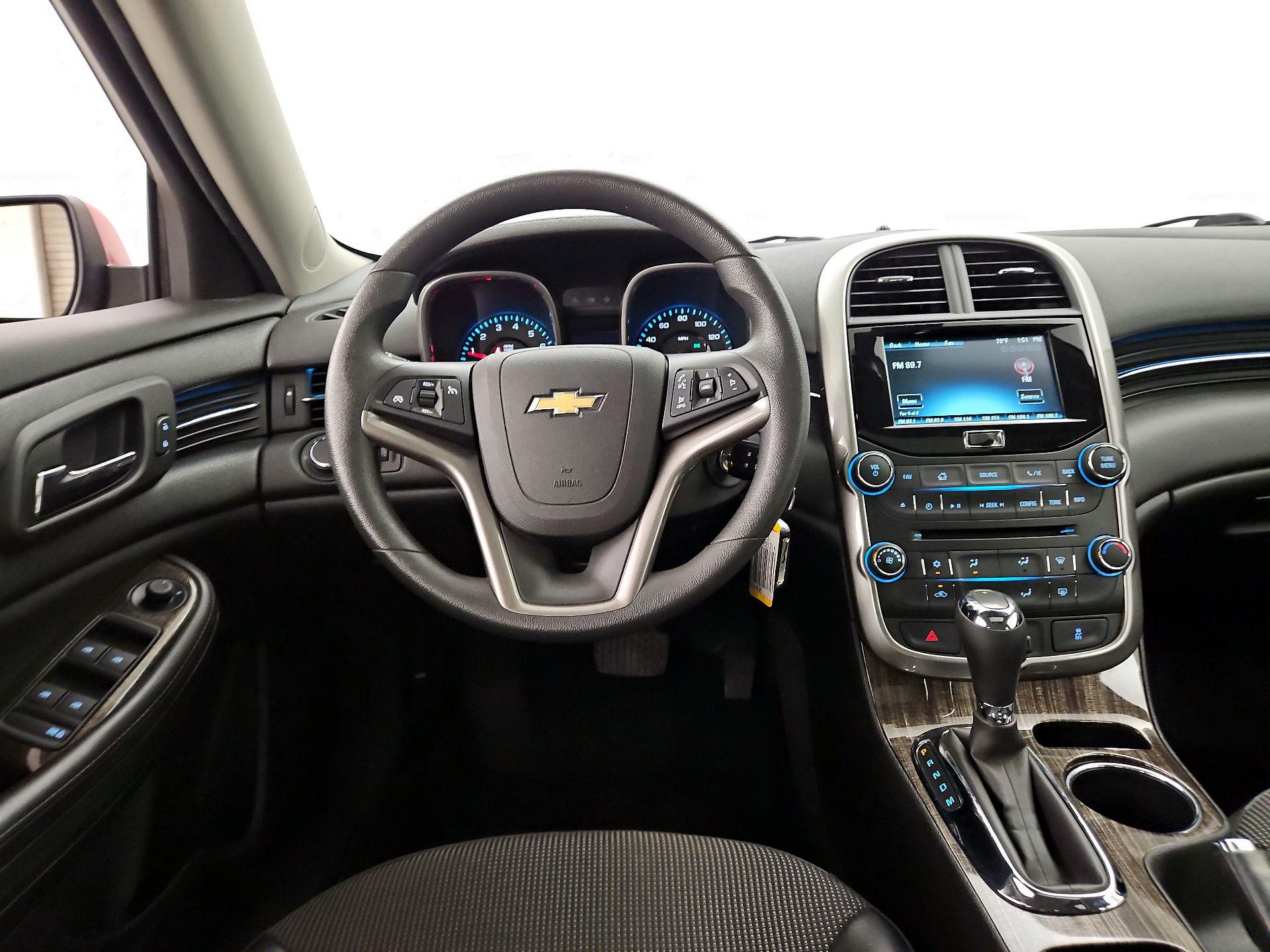 Thumbnail: 2014 Chevrolet Malibu - 10