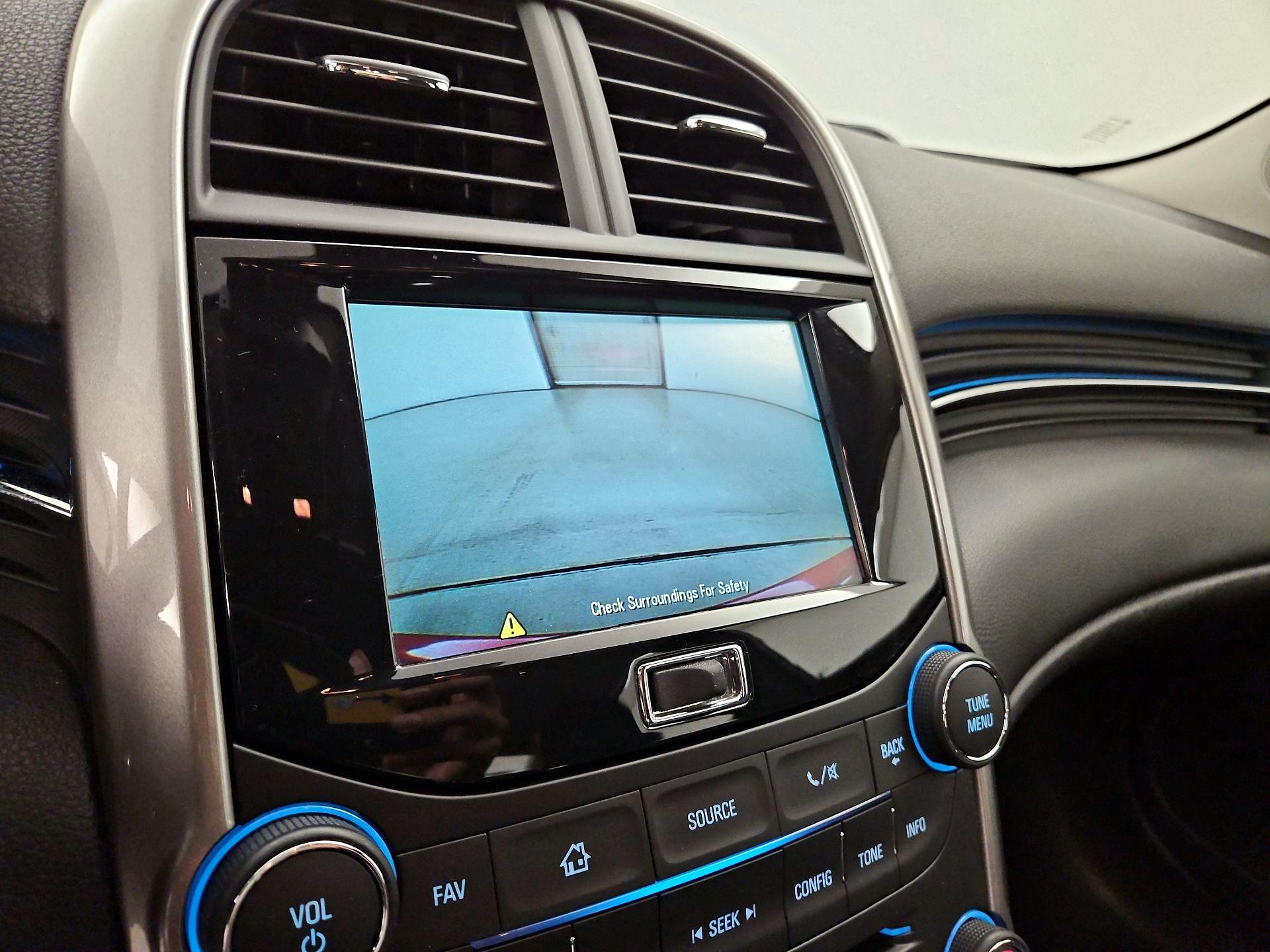 Thumbnail: 2014 Chevrolet Malibu - 14