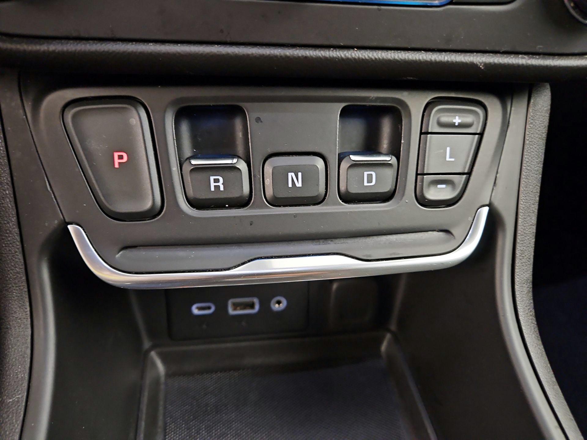 Thumbnail: 2018 GMC Terrain - 17