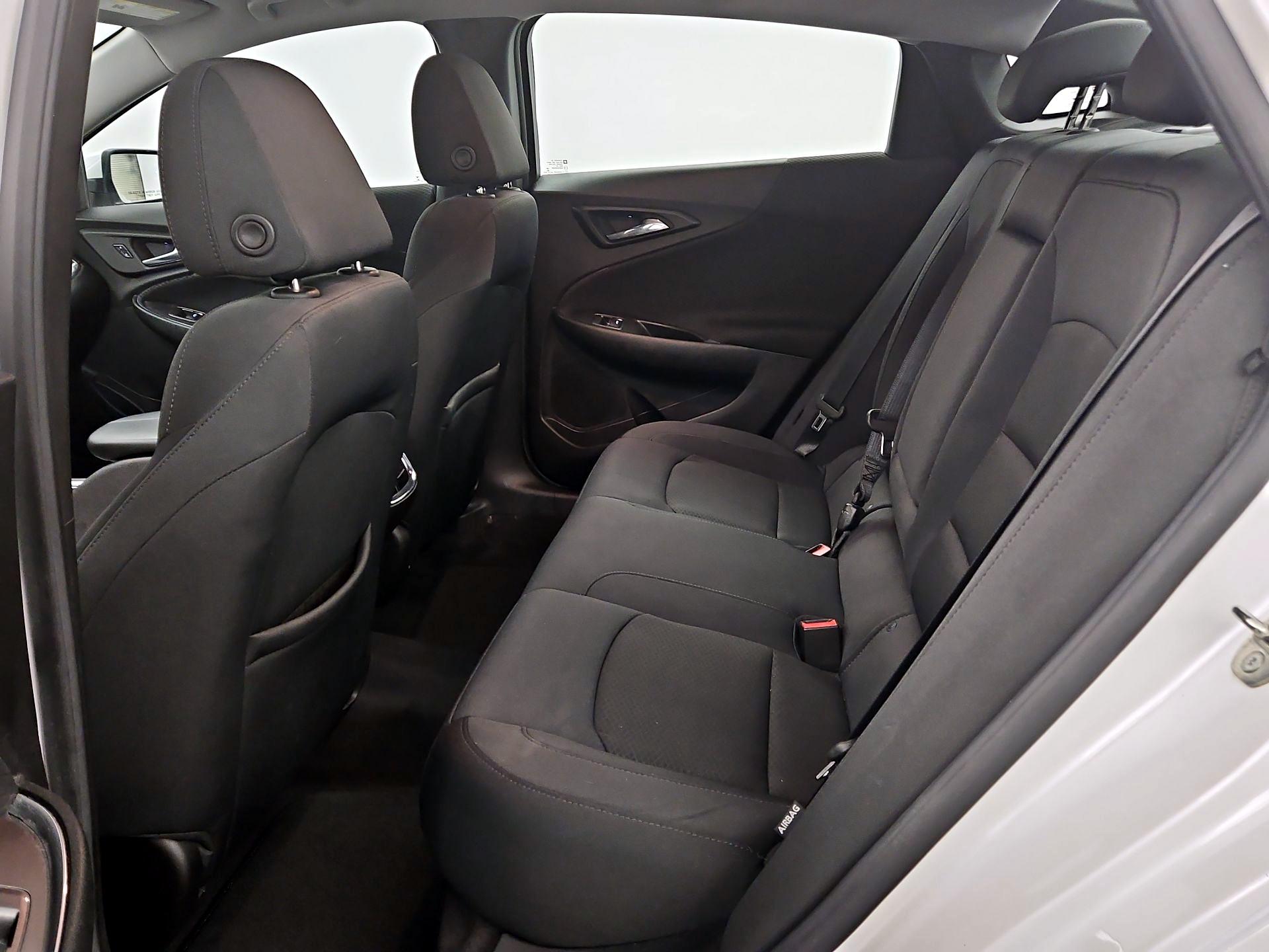 Thumbnail: 2017 Chevrolet Malibu - 19