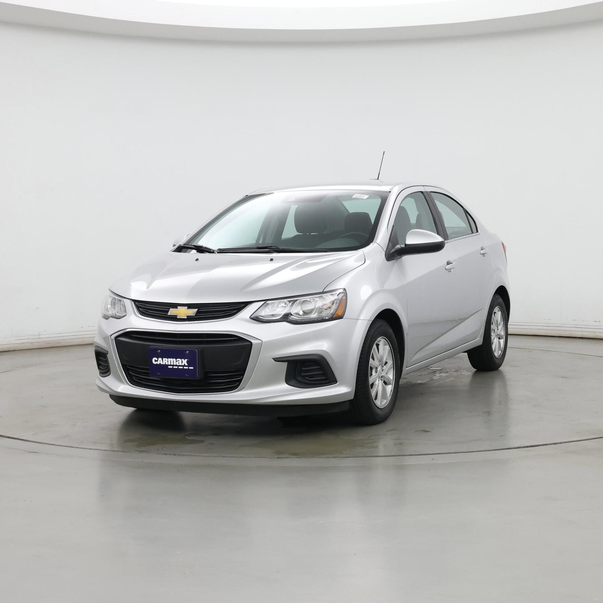 Thumbnail: 2017 Chevrolet Sonic - 4