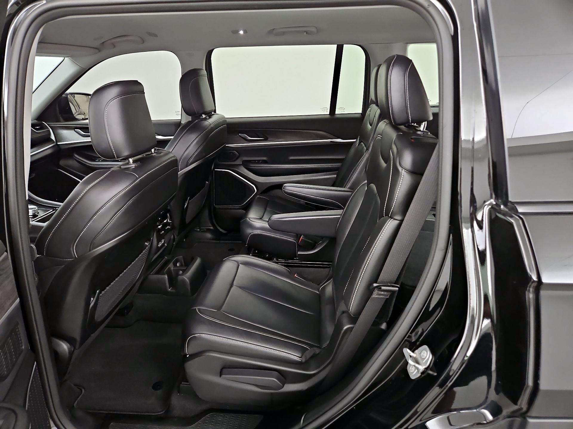 Thumbnail: 2021 Jeep Grand Cherokee L - 20