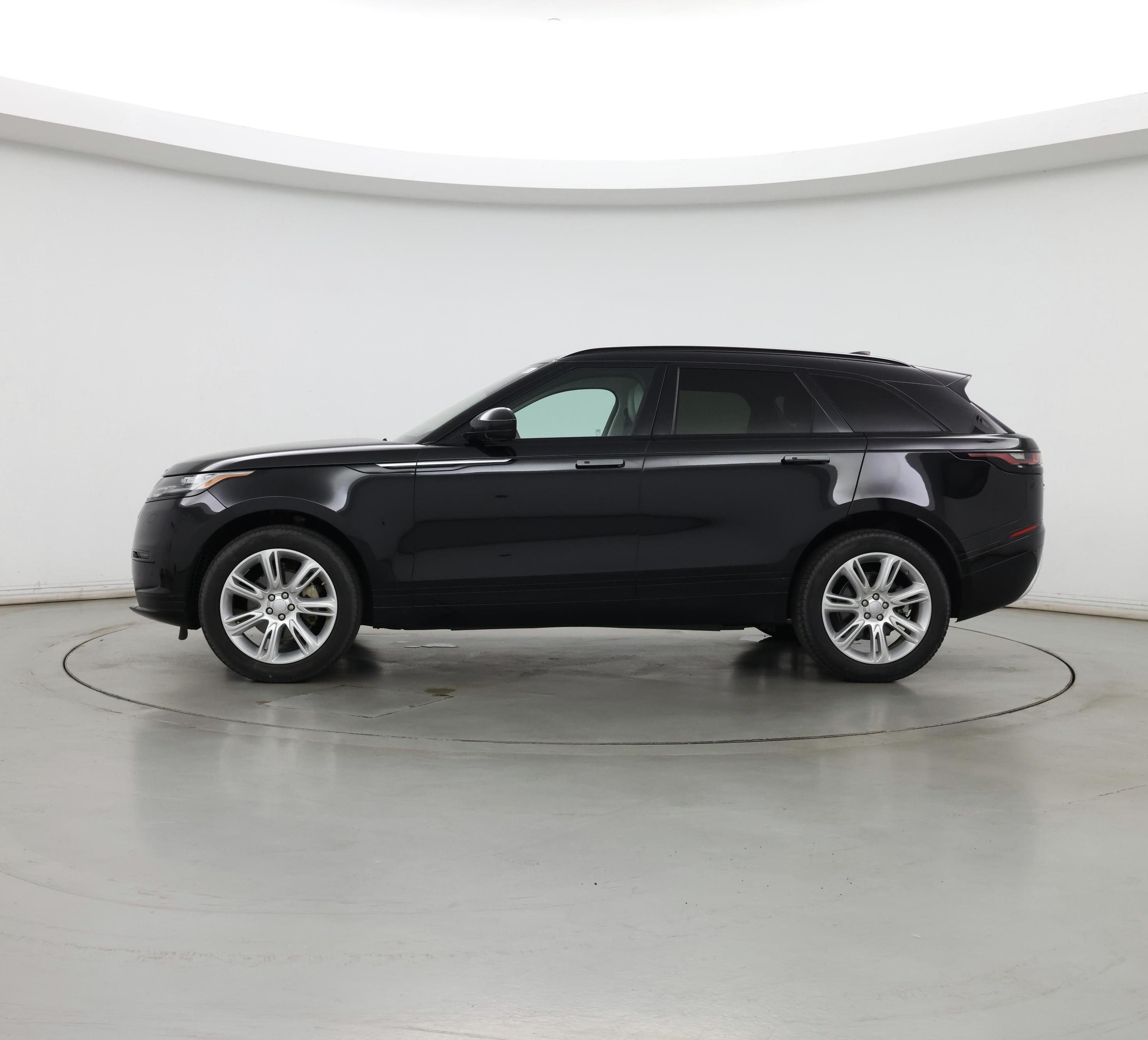 Thumbnail: 2020 Land Rover Range Rover Velar - 3