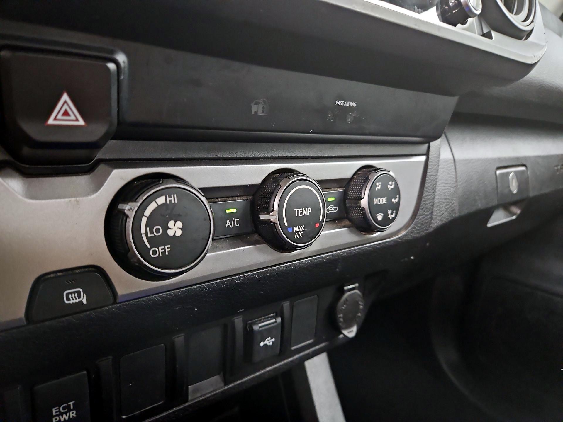 Thumbnail: 2022 Toyota Tacoma - 16