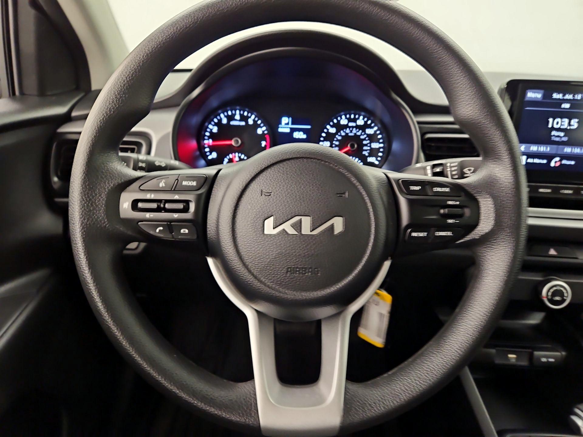 Thumbnail: 2023 Kia Rio - 10