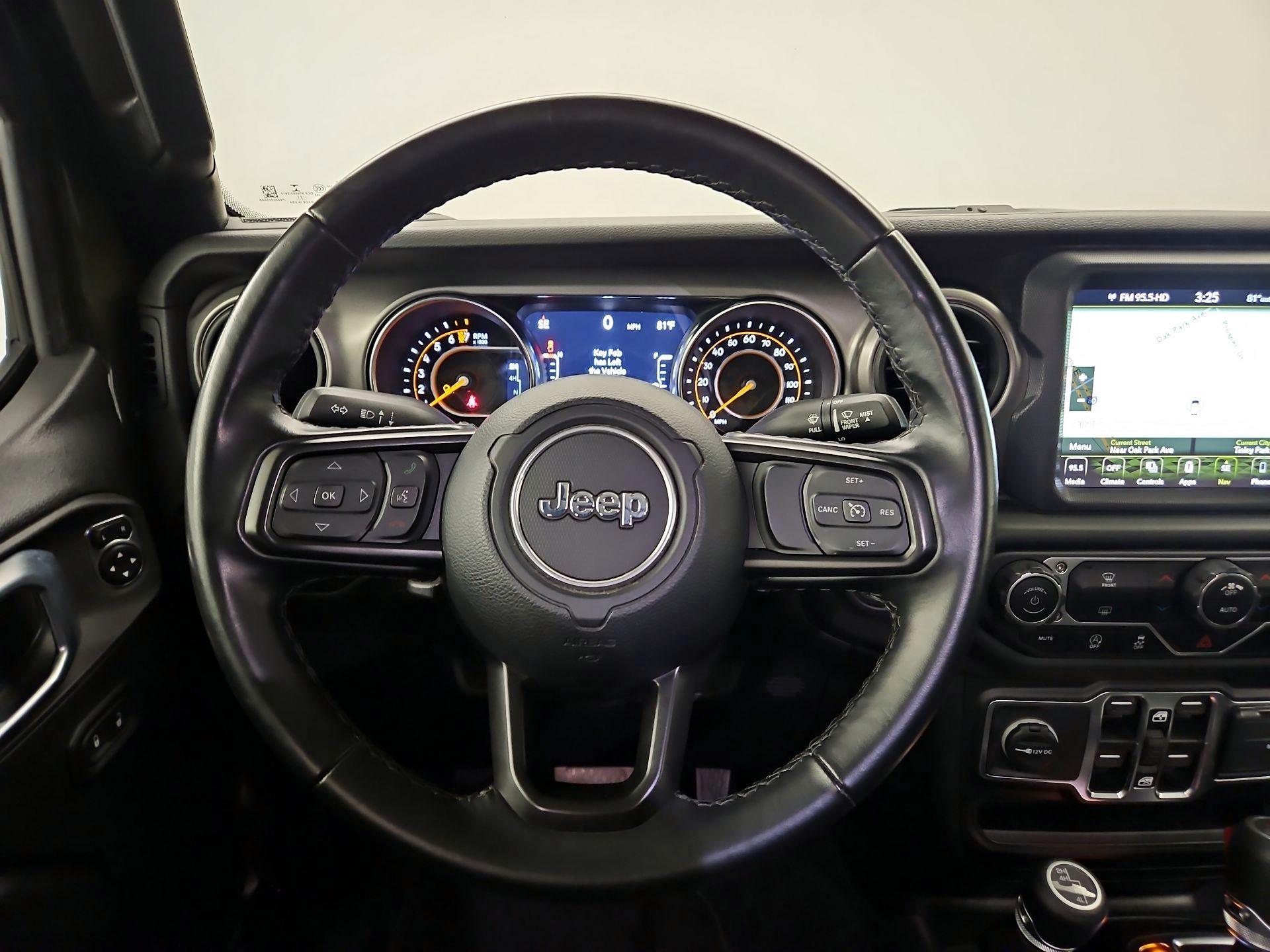 Thumbnail: 2021 Jeep Gladiator - 10