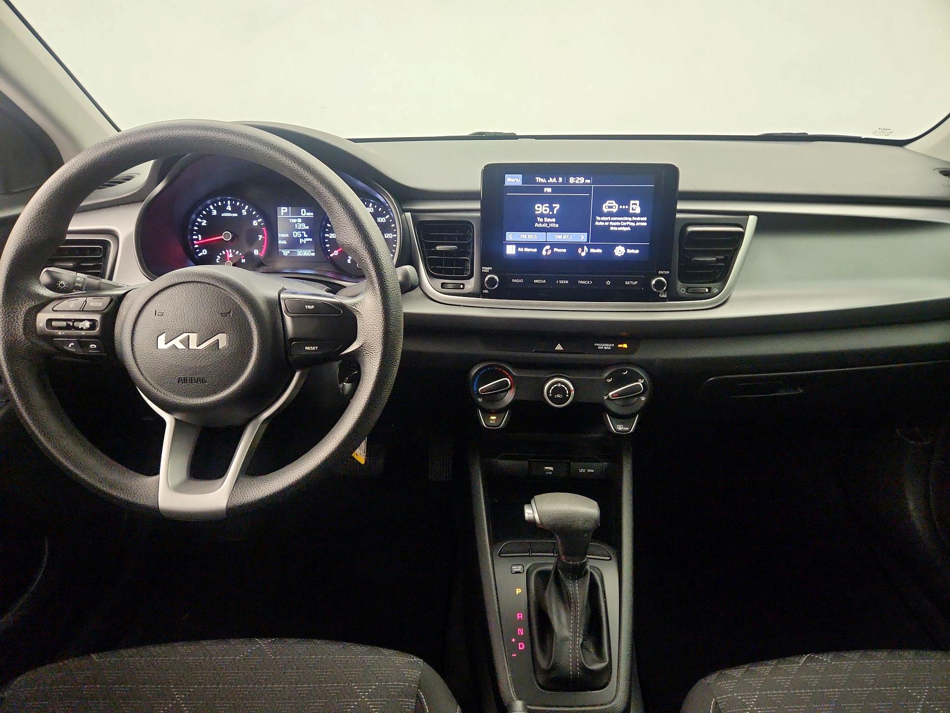 Thumbnail: 2022 Kia Rio - 9