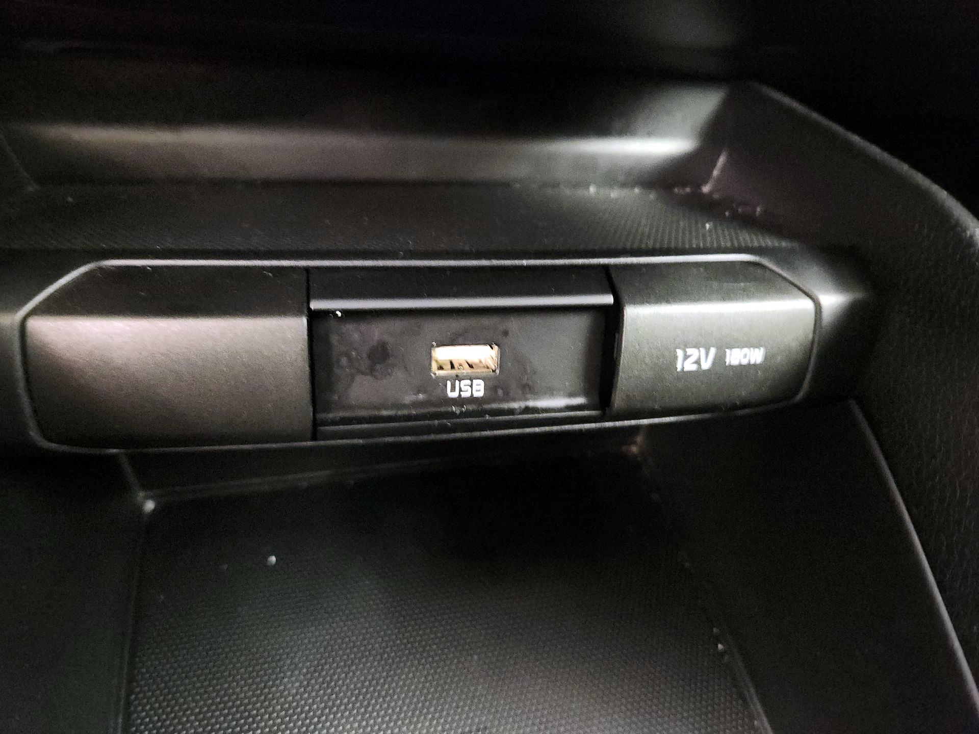 Thumbnail: 2022 Kia Rio - 18