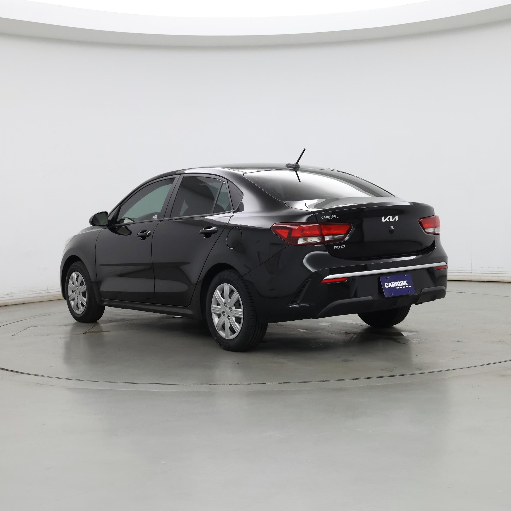 Thumbnail: 2022 Kia Rio - 2