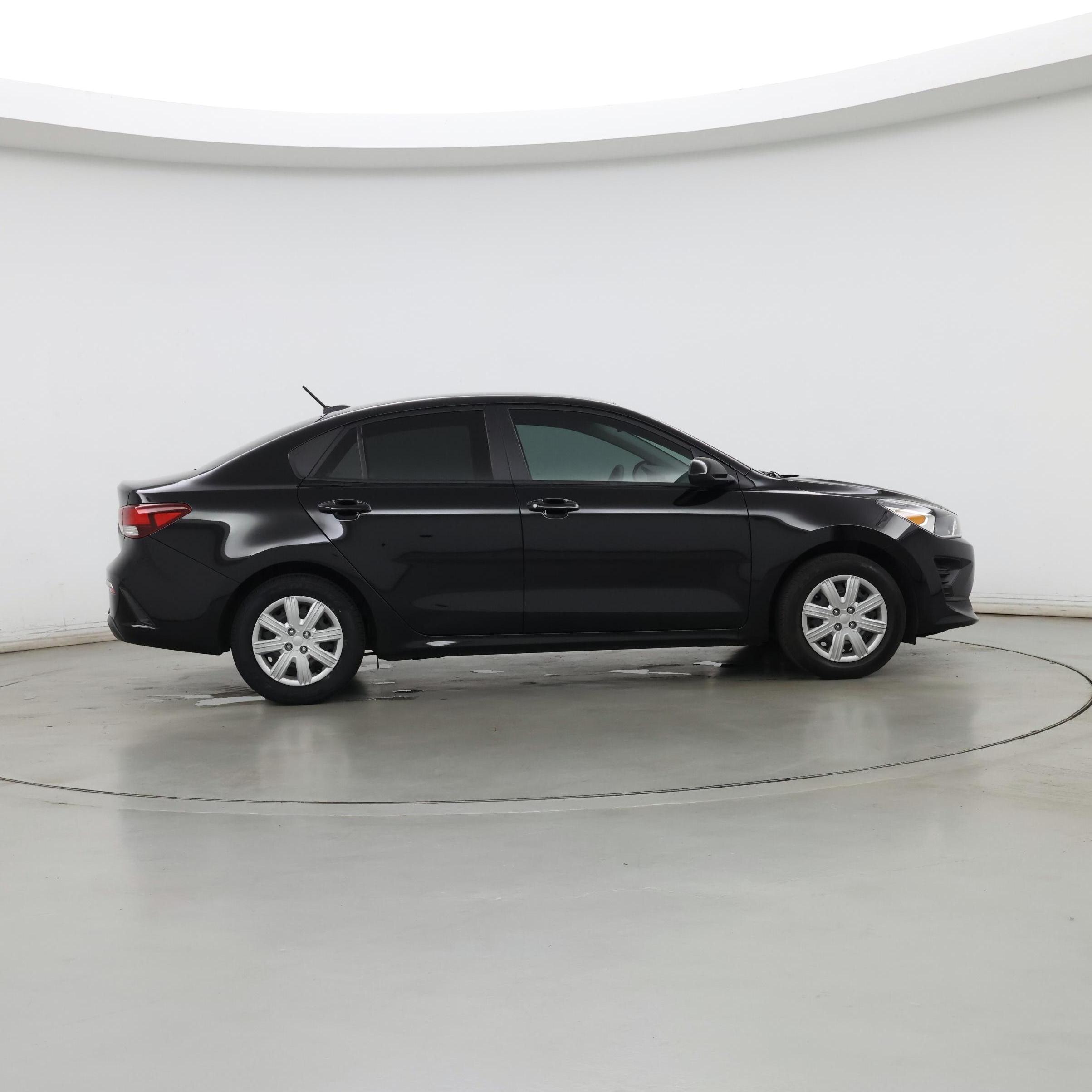 Thumbnail: 2022 Kia Rio - 7