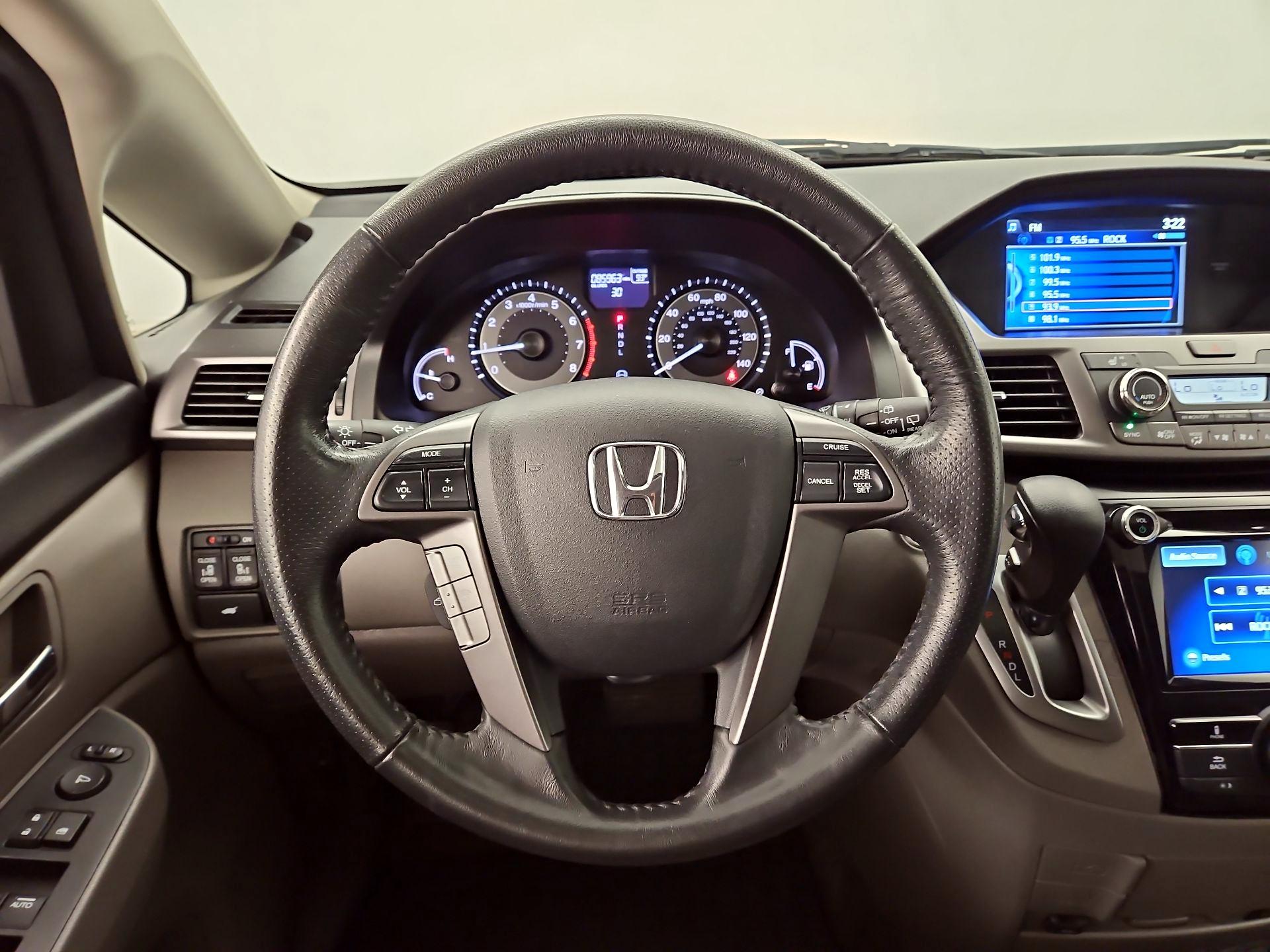 Thumbnail: 2014 Honda Odyssey - 10