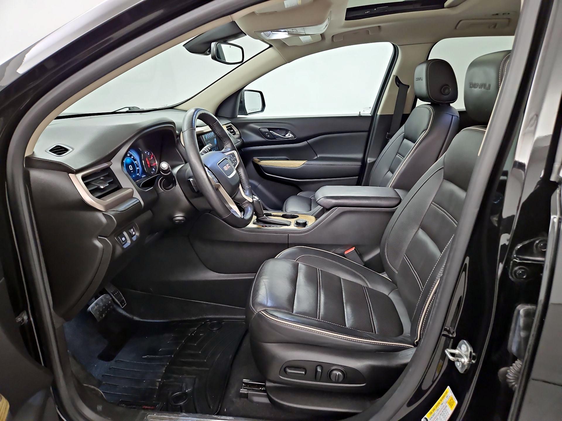 Thumbnail: 2017 GMC Acadia - 11