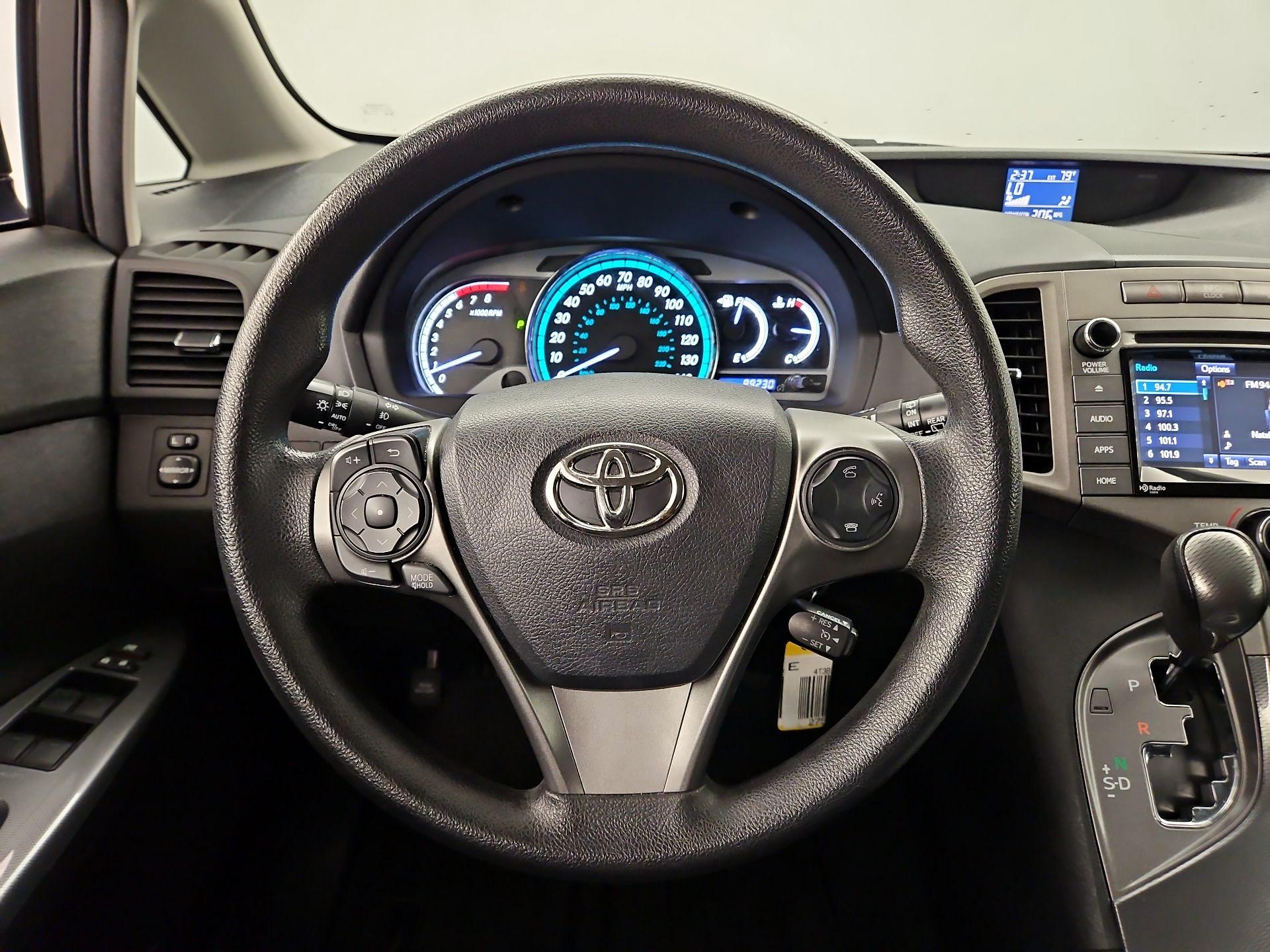 Thumbnail: 2015 Toyota Venza - 10