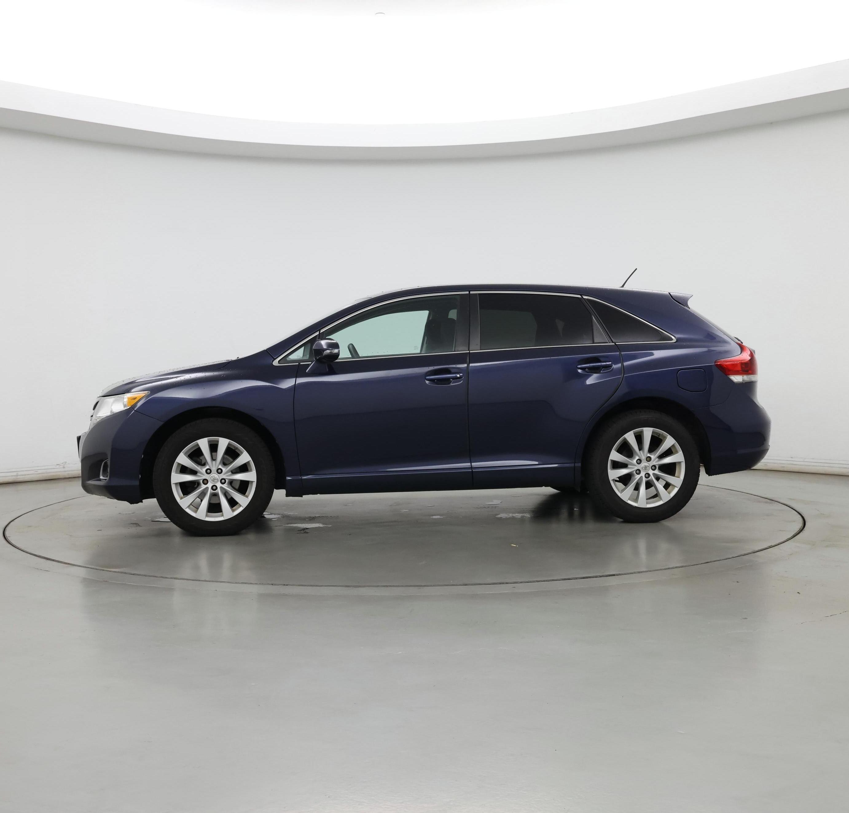 Thumbnail: 2015 Toyota Venza - 3