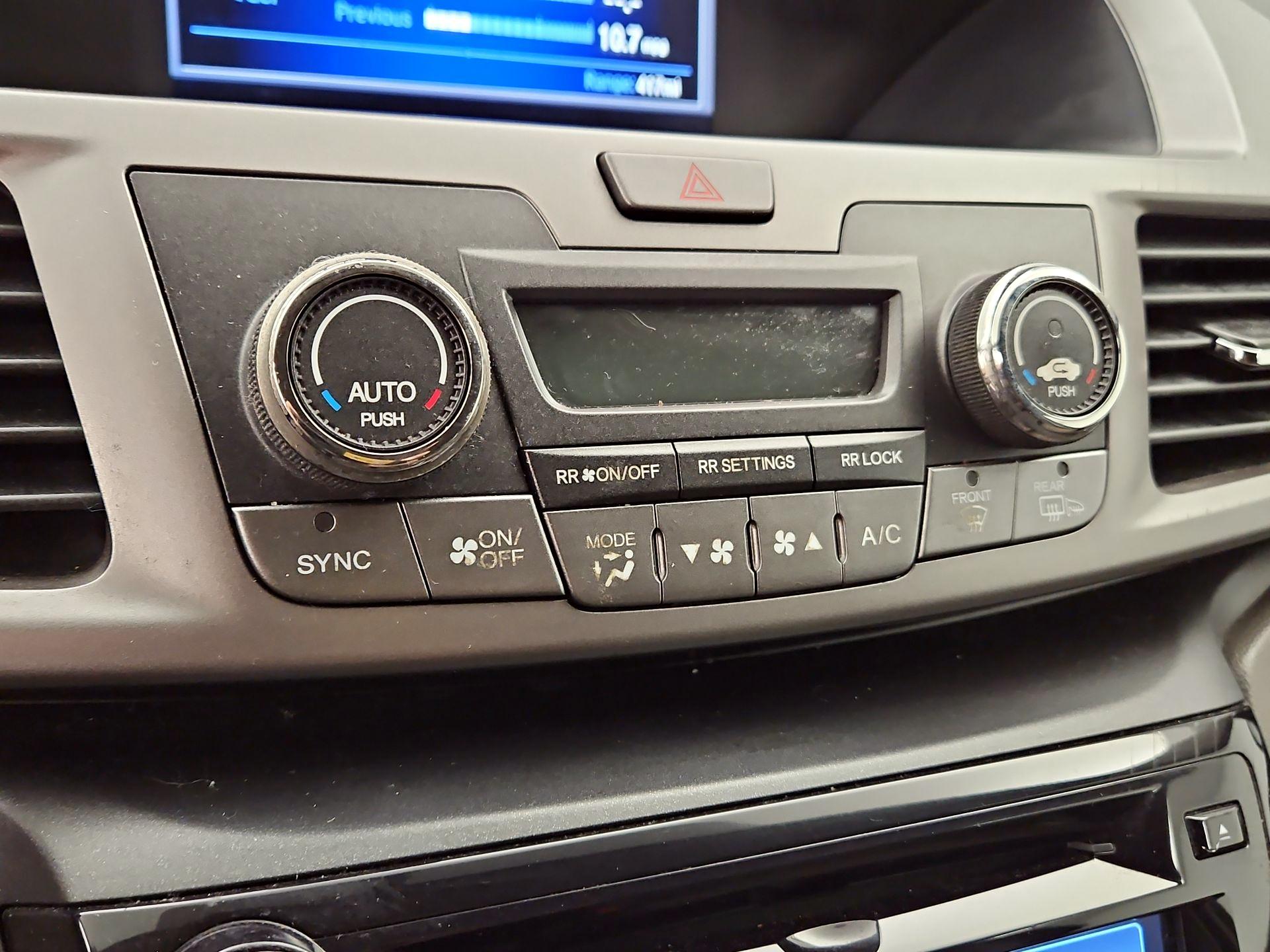 Thumbnail: 2016 Honda Odyssey - 16