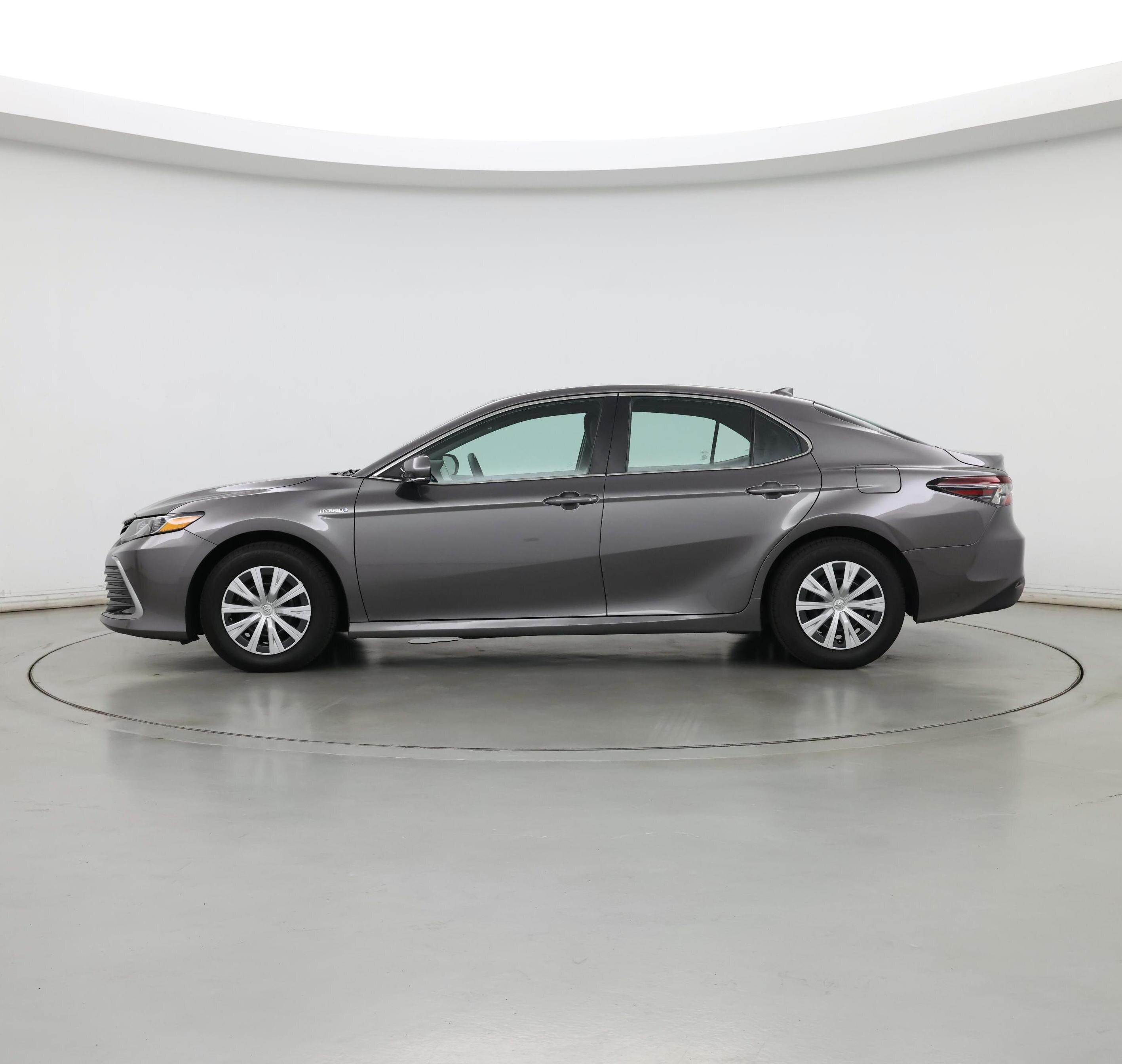 Thumbnail: 2021 Toyota Camry - 3