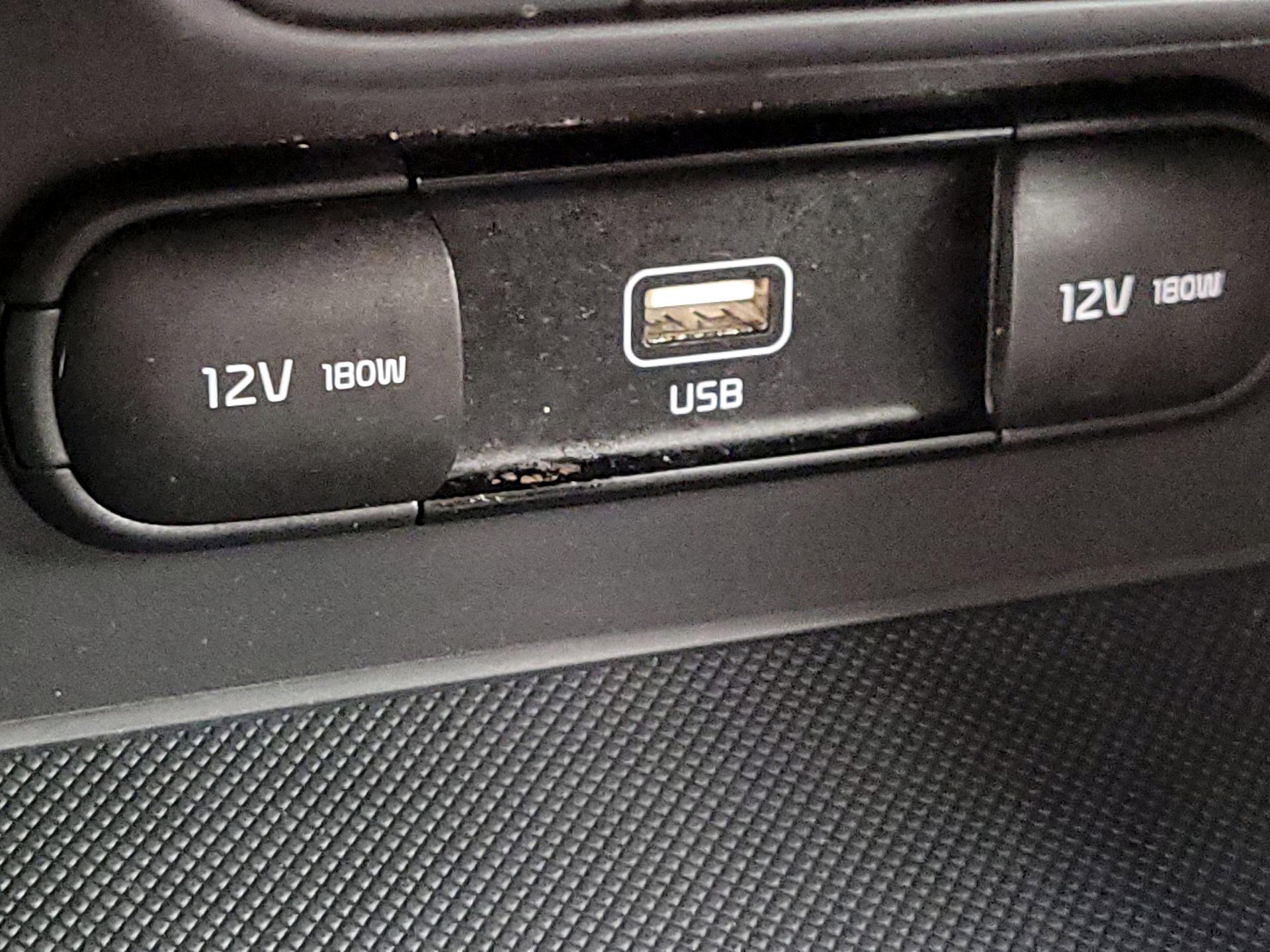 Thumbnail: 2021 Kia Sportage - 18