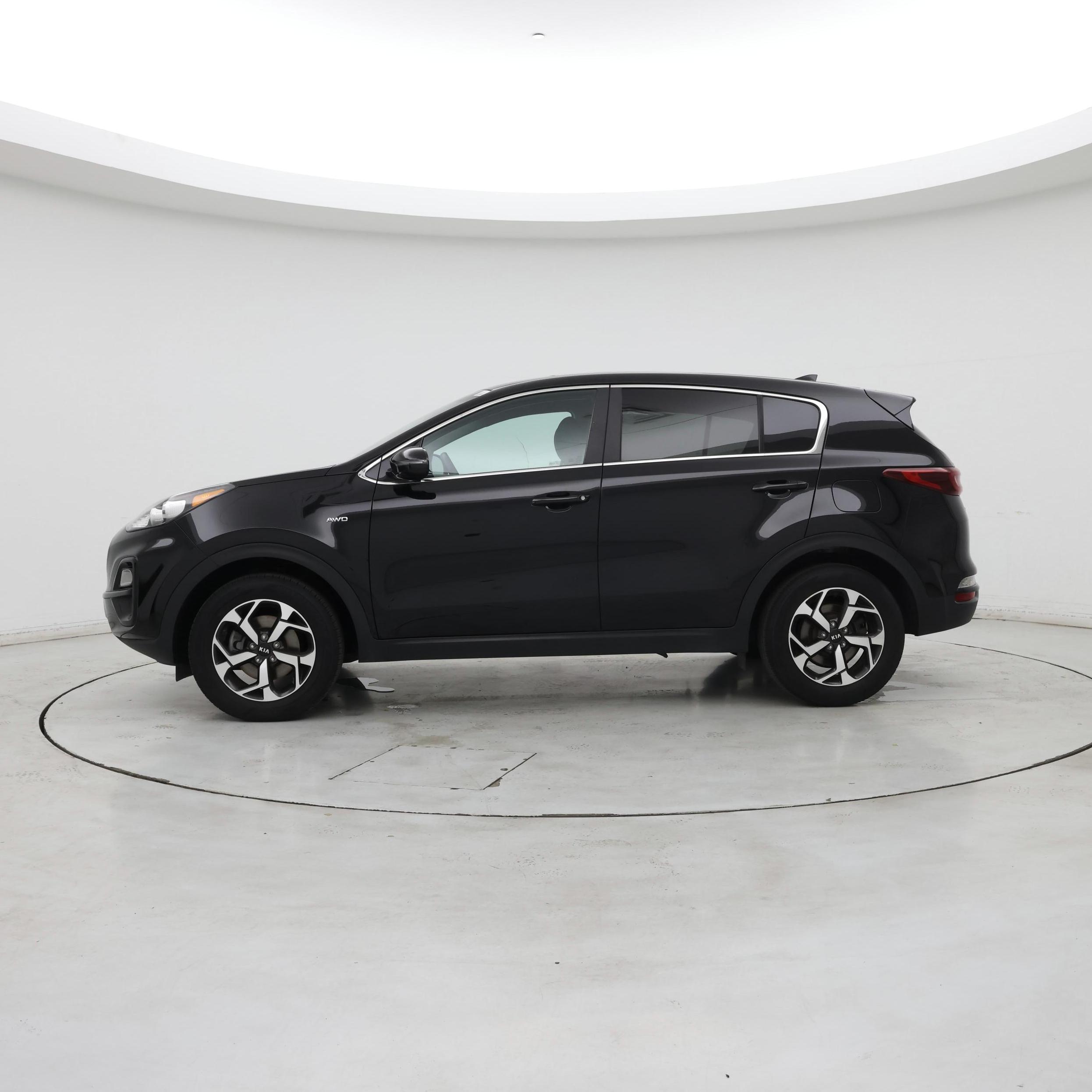 Thumbnail: 2021 Kia Sportage - 3