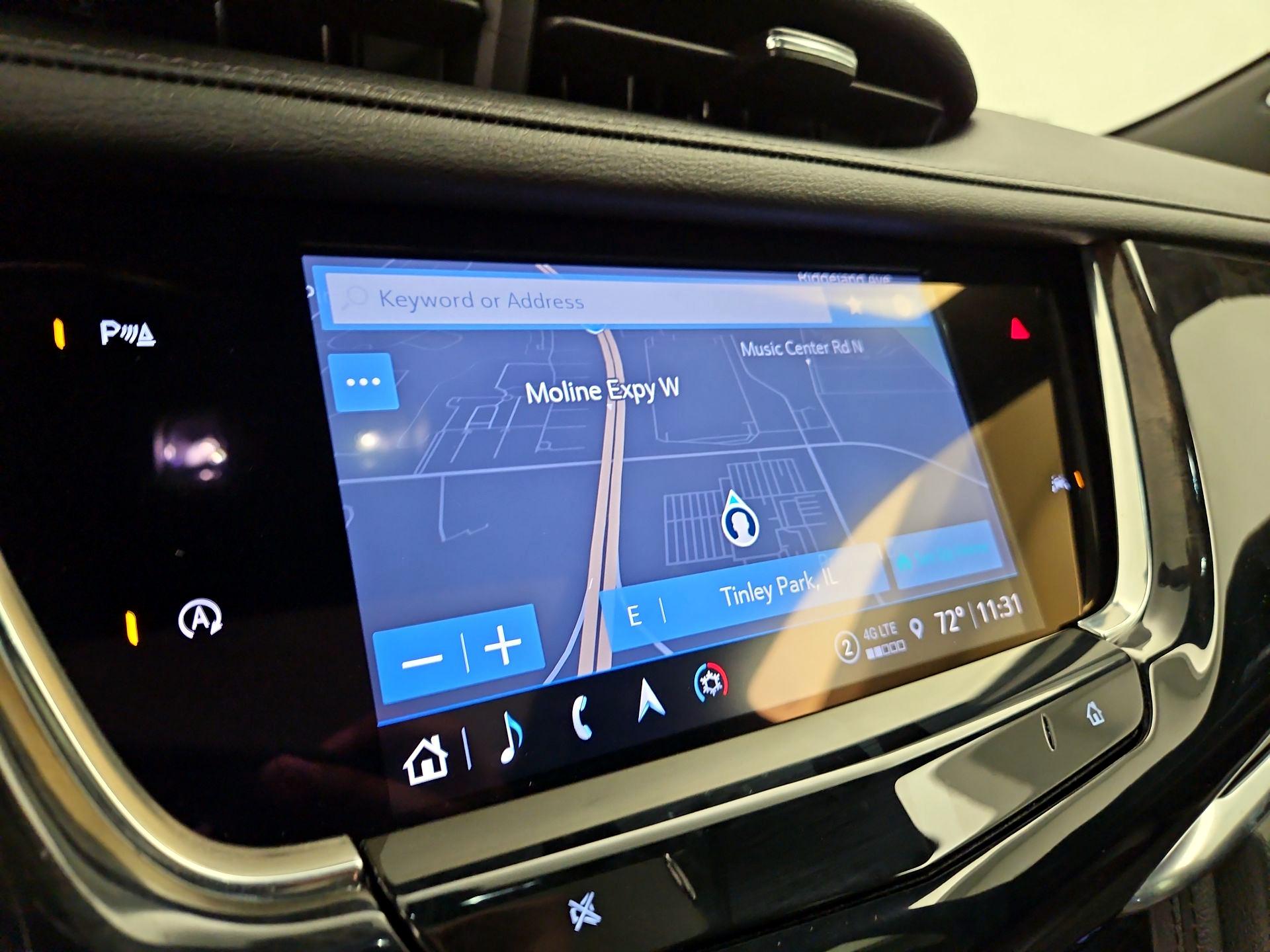 Thumbnail: 2023 Cadillac XT6 - 14
