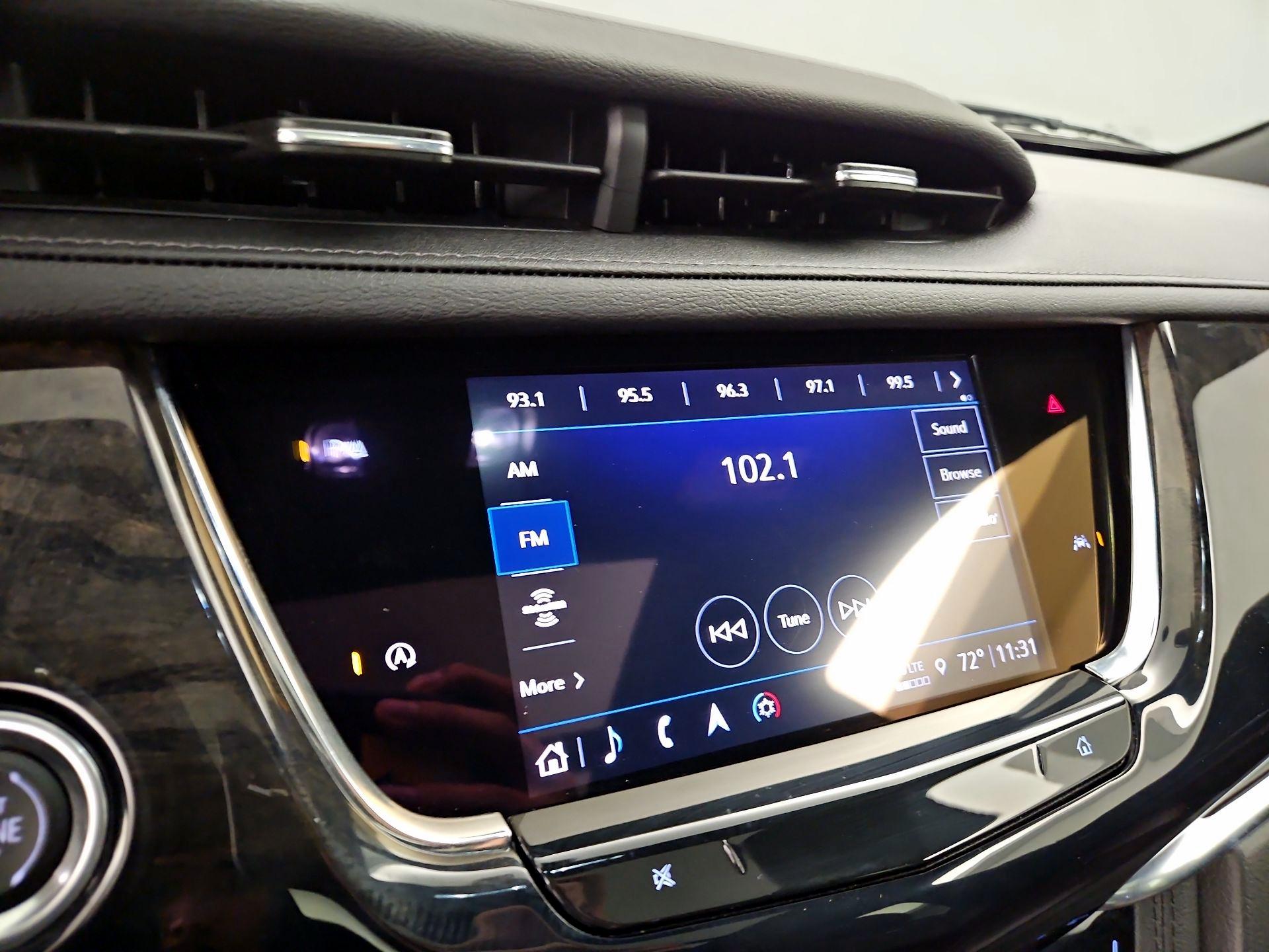 Thumbnail: 2023 Cadillac XT6 - 16